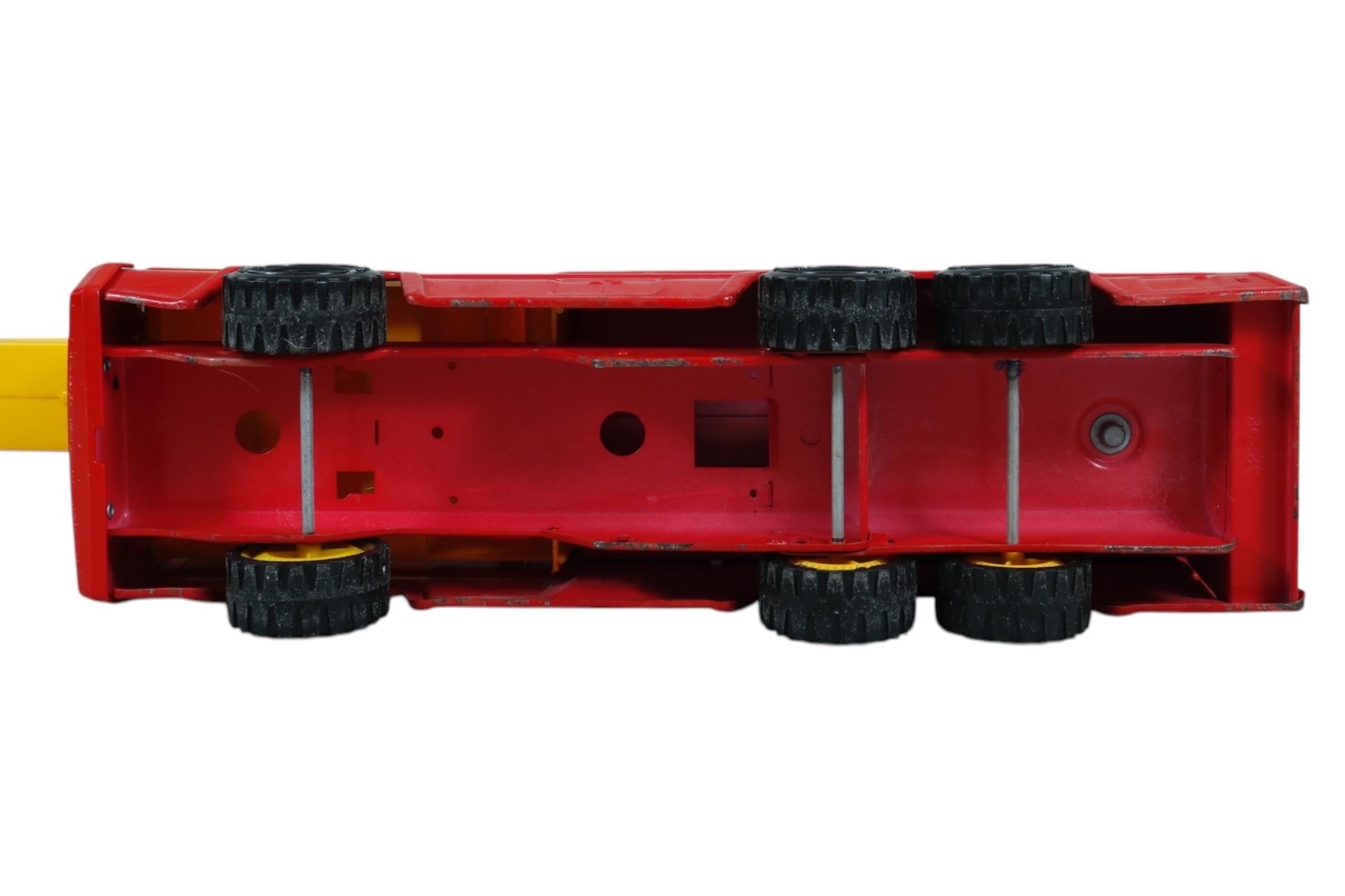 Camión de bomberos rojo de los años 70 de Tonka en venta 7