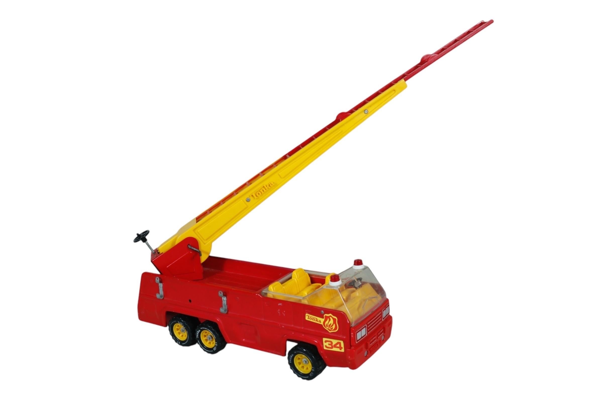 Camión de bomberos rojo de los años 70 de Tonka en Bueno estado para la venta en Bradenton, FL