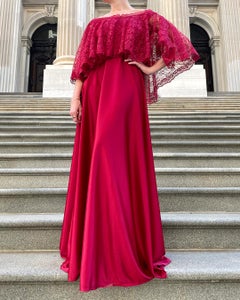 1970s RED GOWN WITH LACE COLLAR