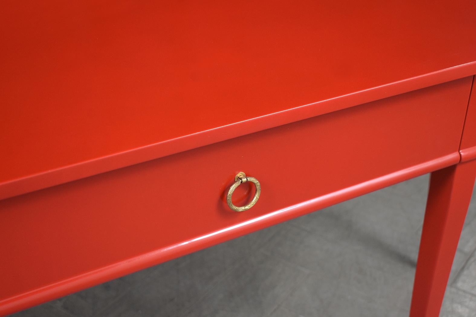 1970s Red Lacquer Console Table 3