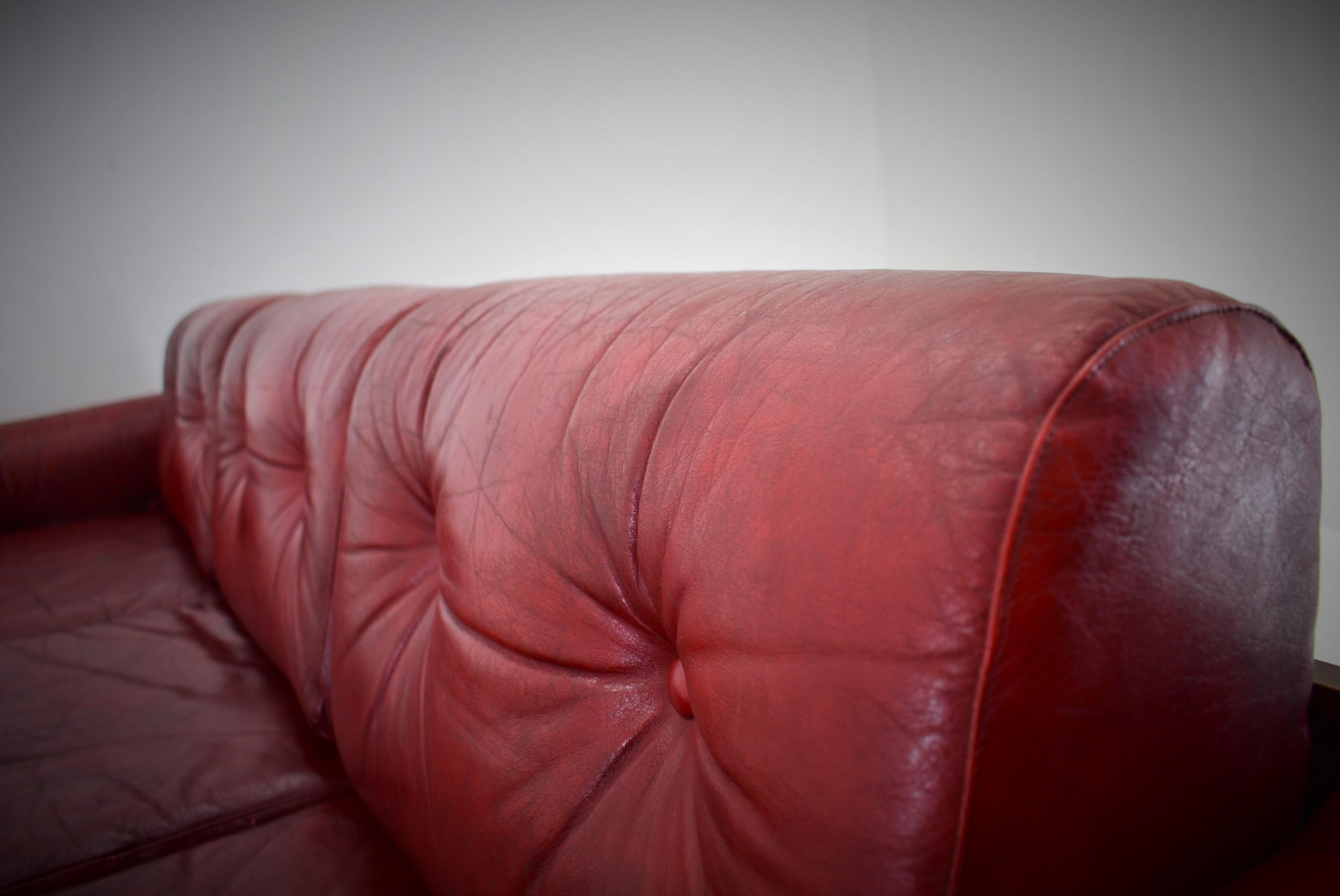 1970s Red Leather 3-Seater Sofa, Finland For Sale 6