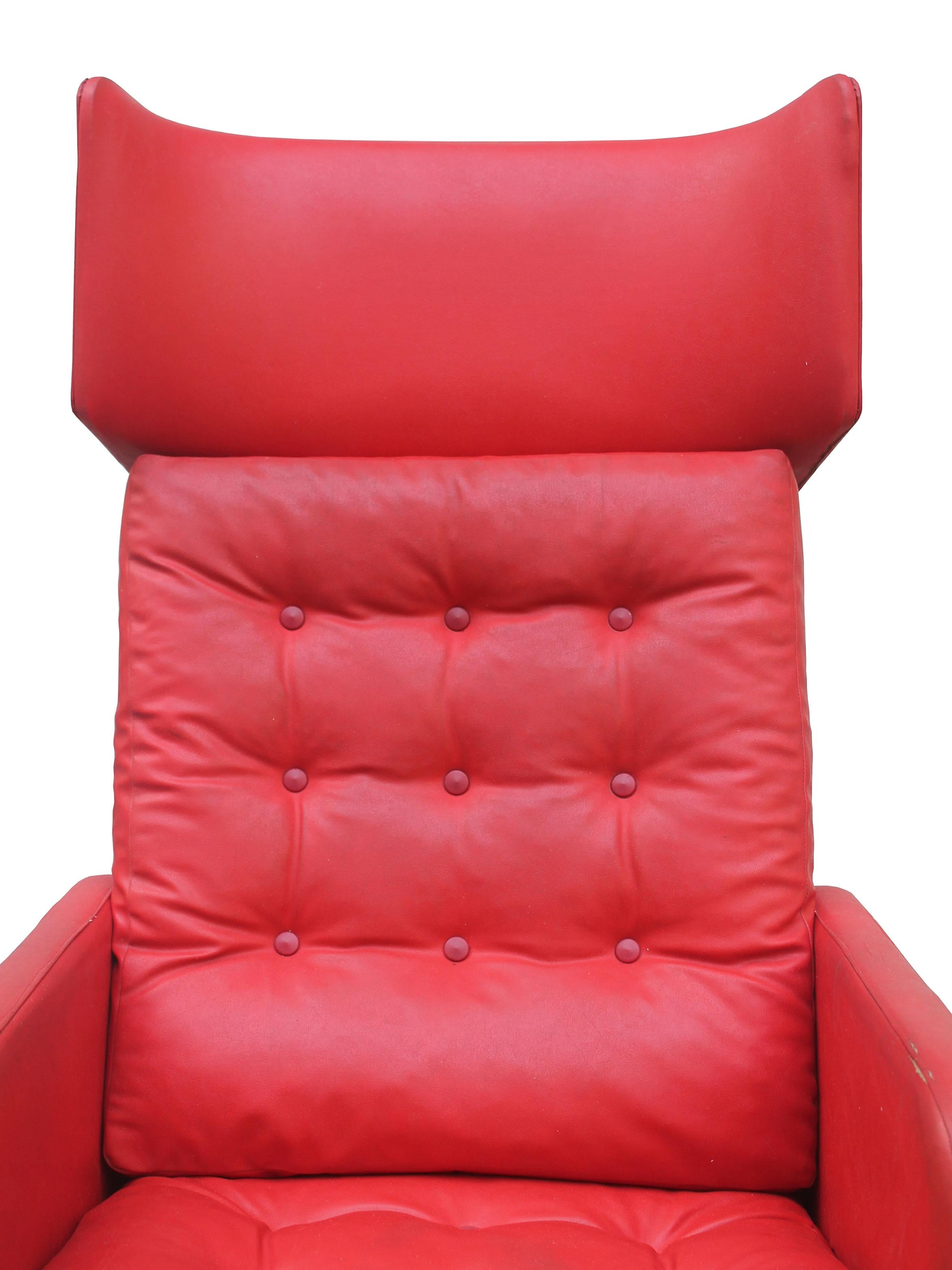 1970s Red Leather Swivel Armchair For Sale 5