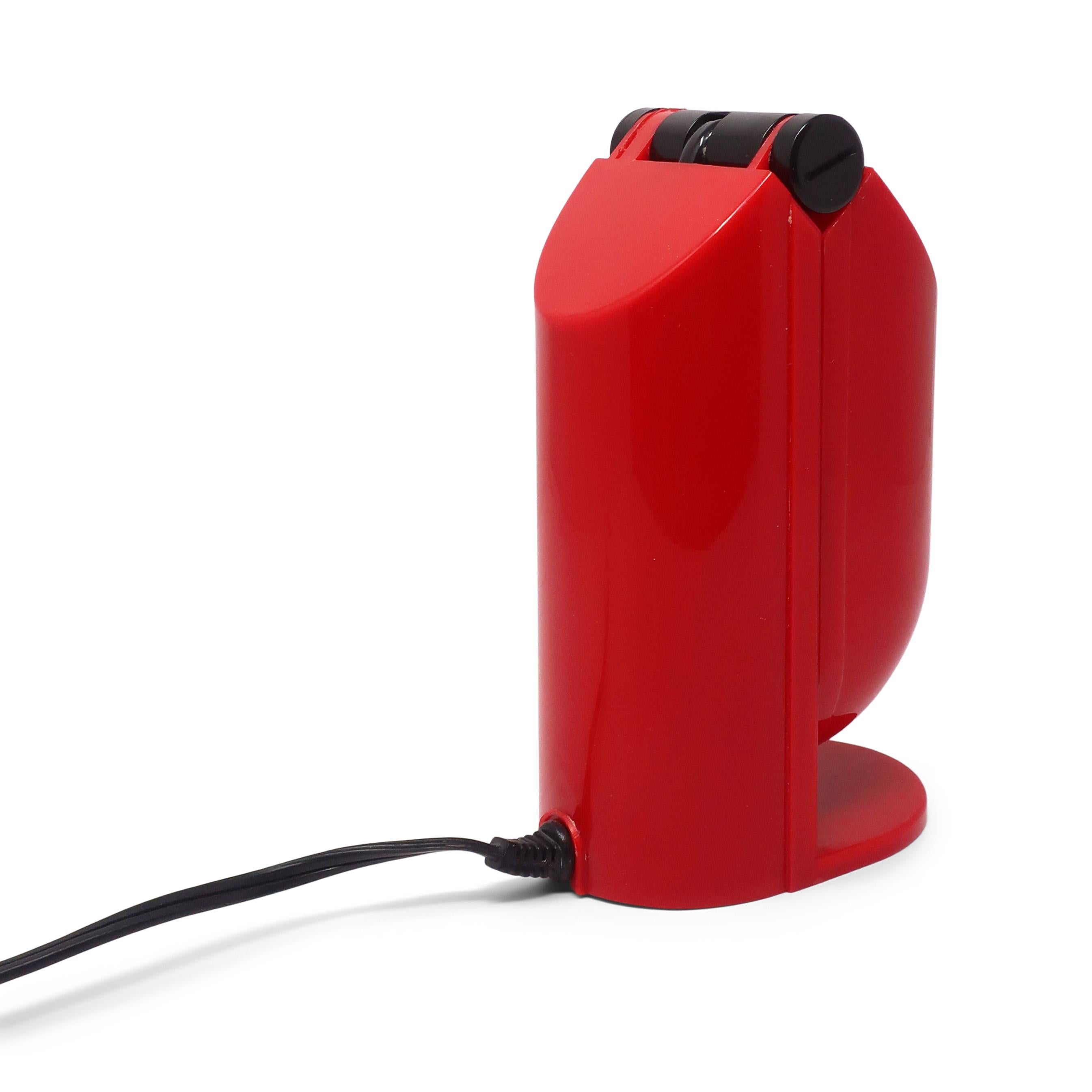 1970s Red Manon Lamp by Yamada Shomei In Good Condition For Sale In Brooklyn, NY