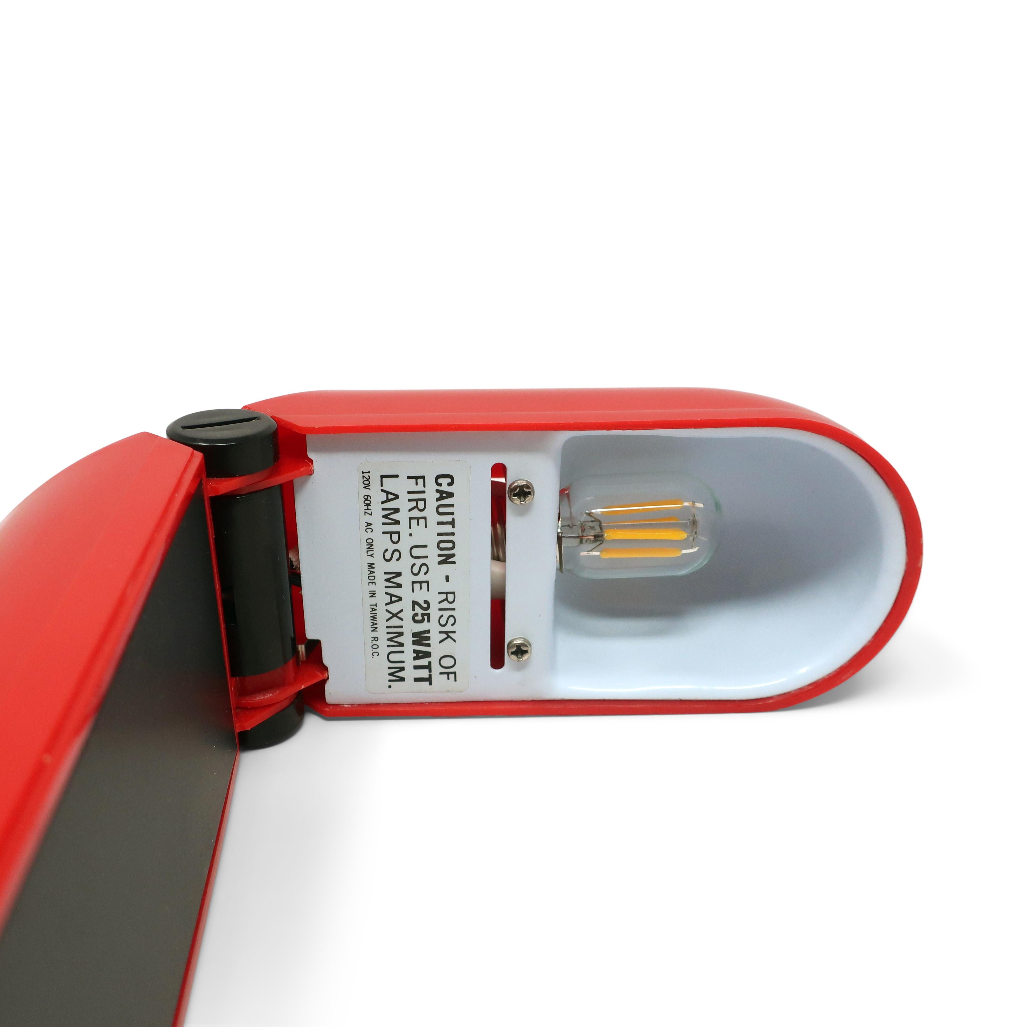 1970s Red Manon Lamp by Yamada Shomei For Sale 3