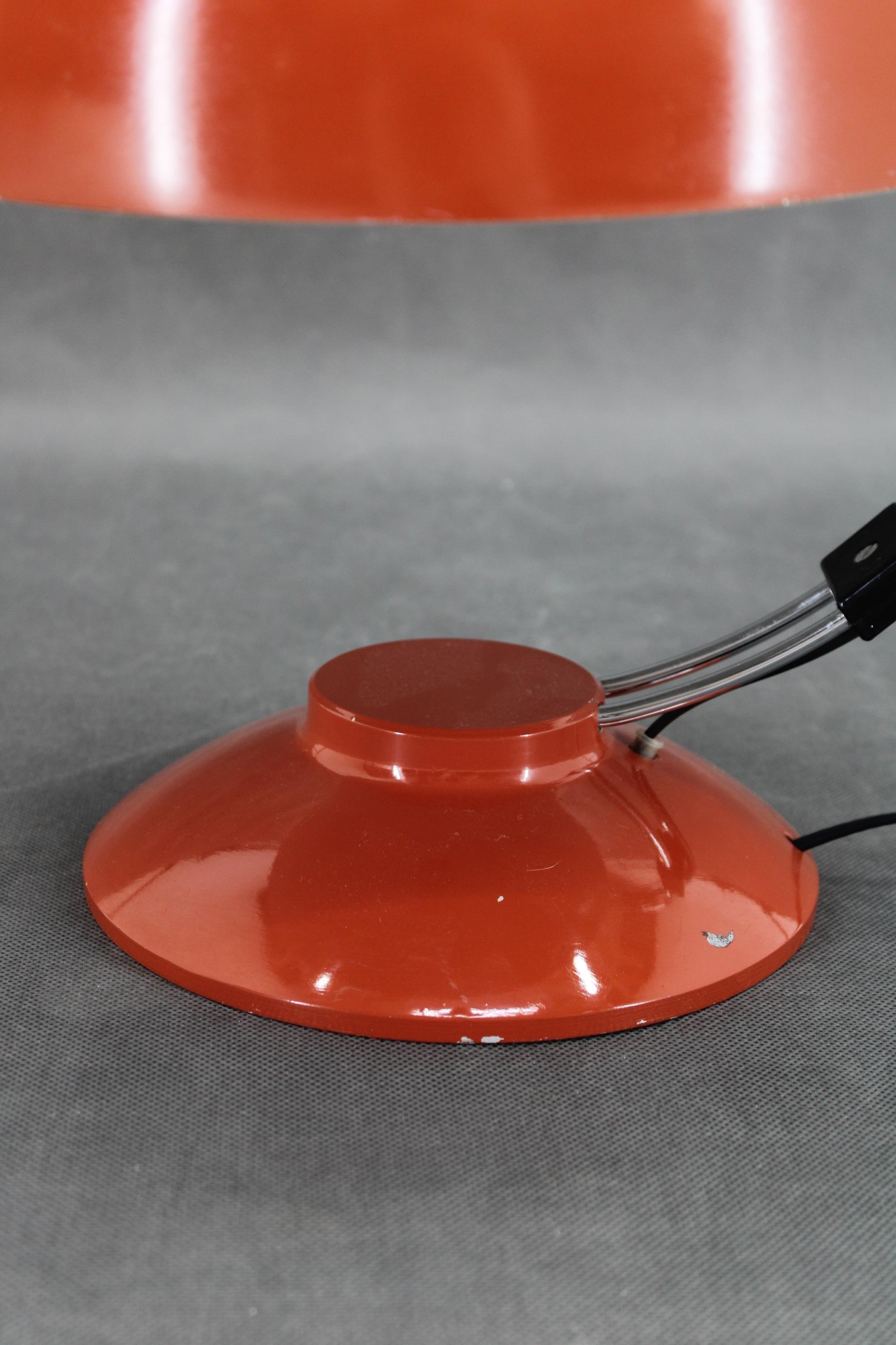 Metal 1970s Red Table Lamp For Sale