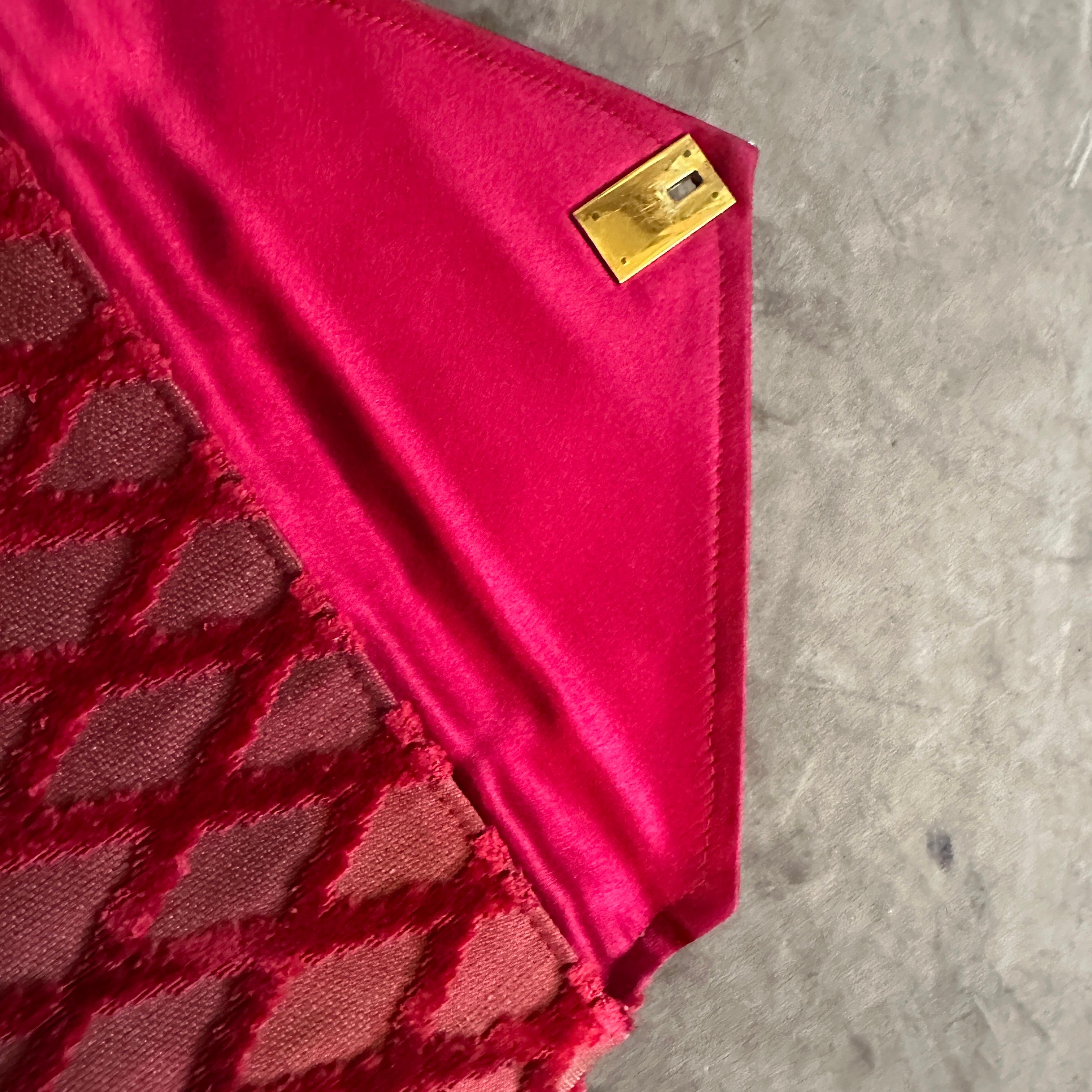 Rosso Pochette anni '70 in velluto rosso e seta di Roberta Di Camerino in vendita