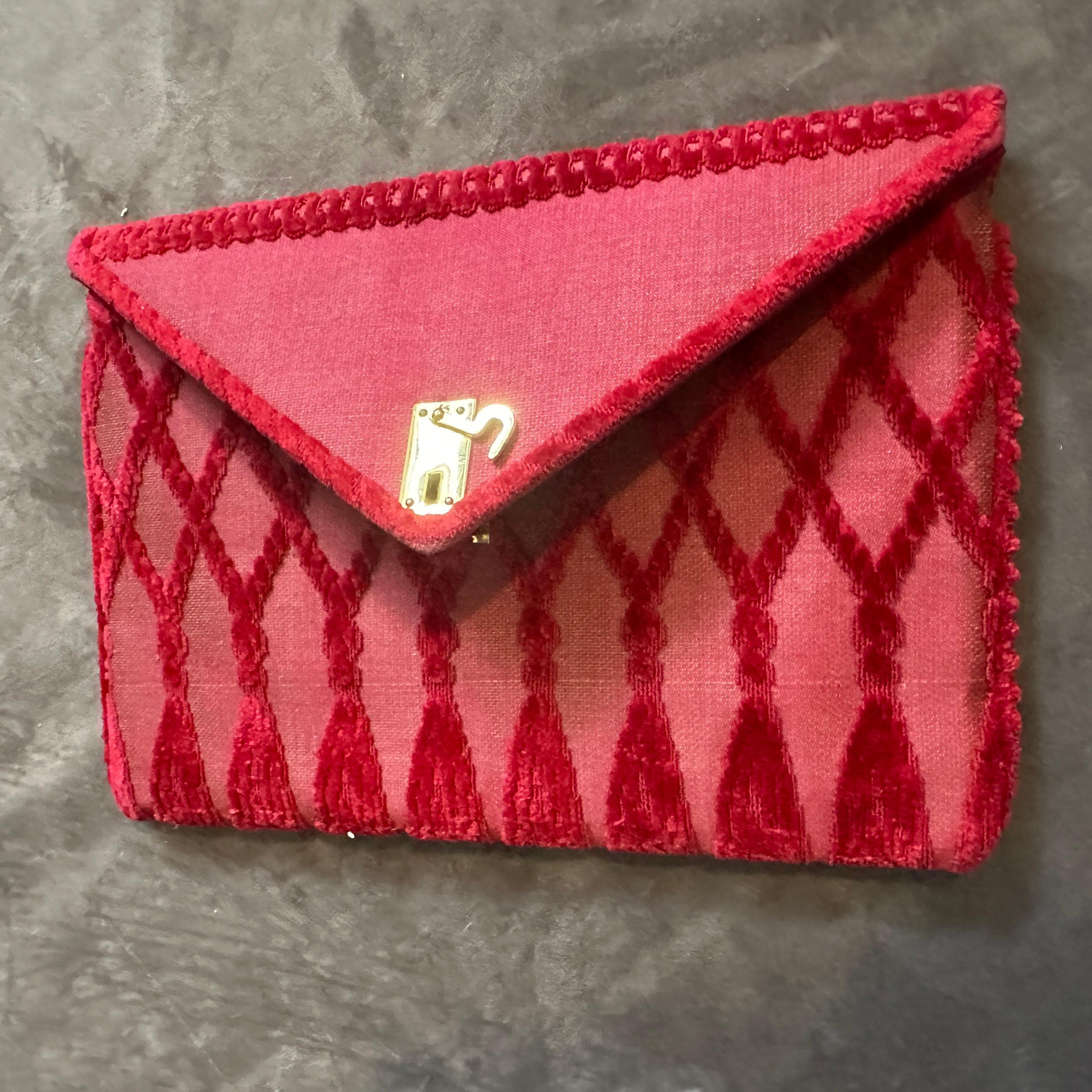Pochette anni '70 in velluto rosso e seta di Roberta Di Camerino in vendita 1