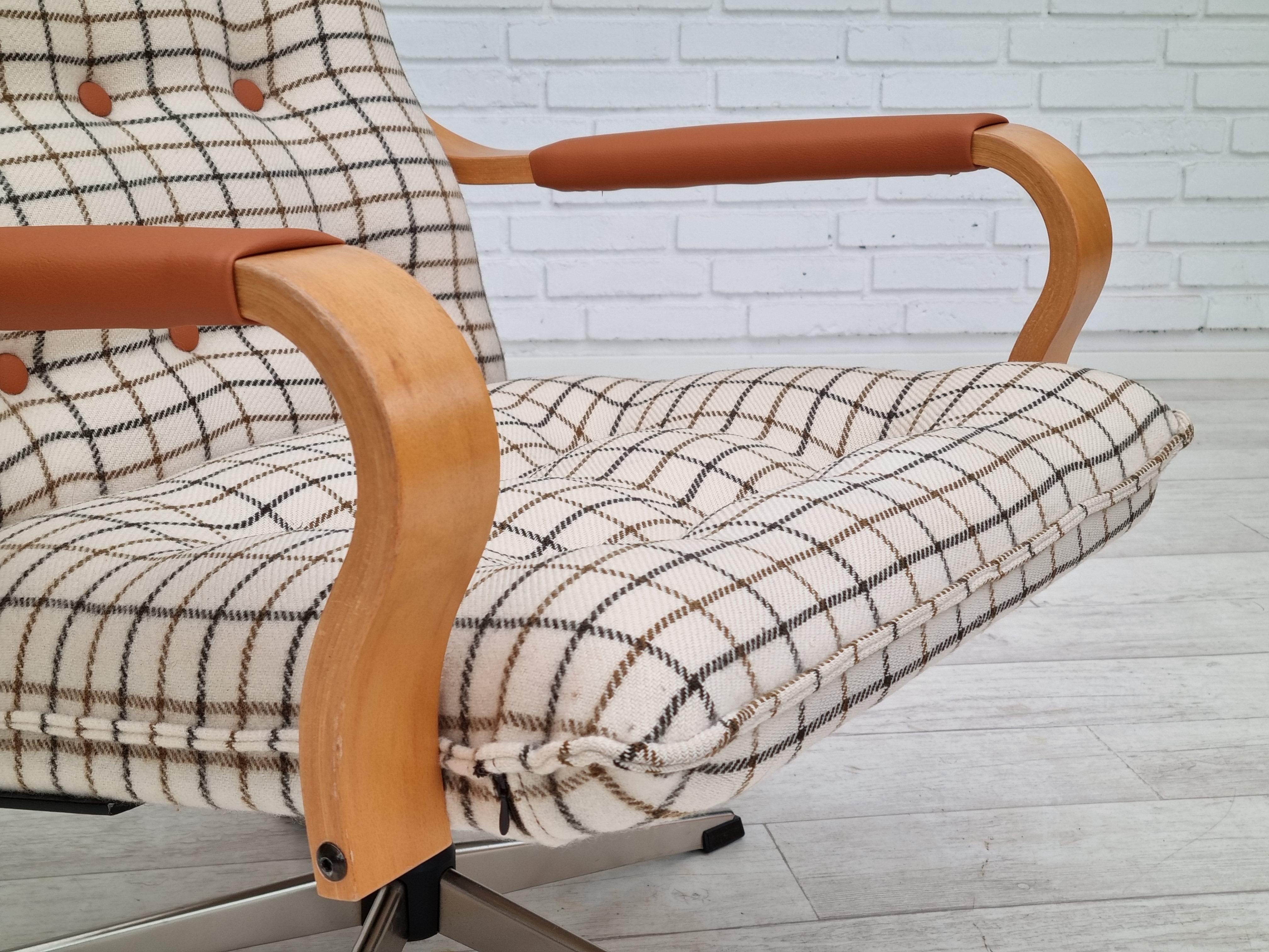 1970s, Refurbished Danish Swivel Armchair, Furniture Wool 10