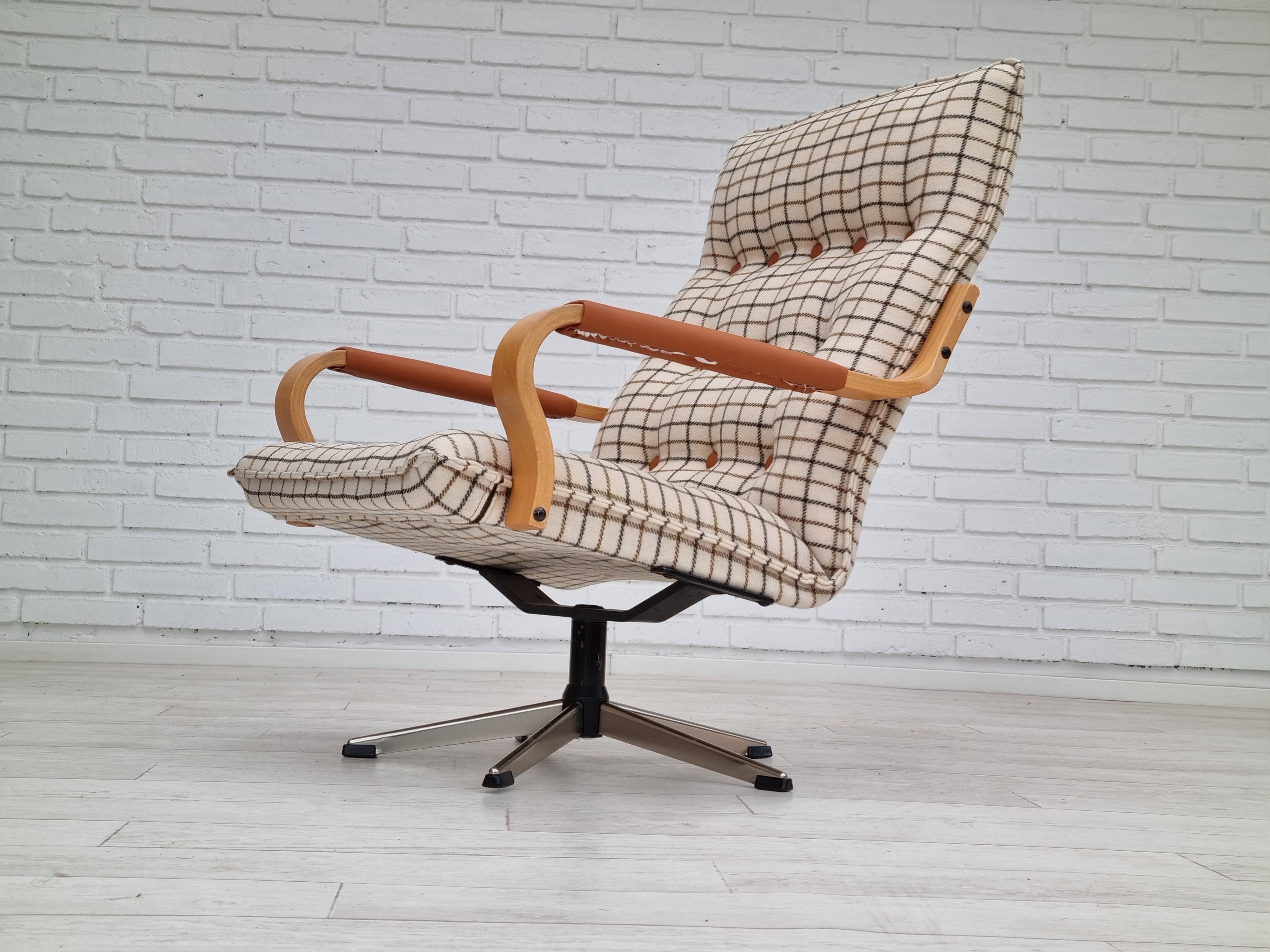 Late 20th Century 1970s, Refurbished Danish Swivel Armchair, Furniture Wool