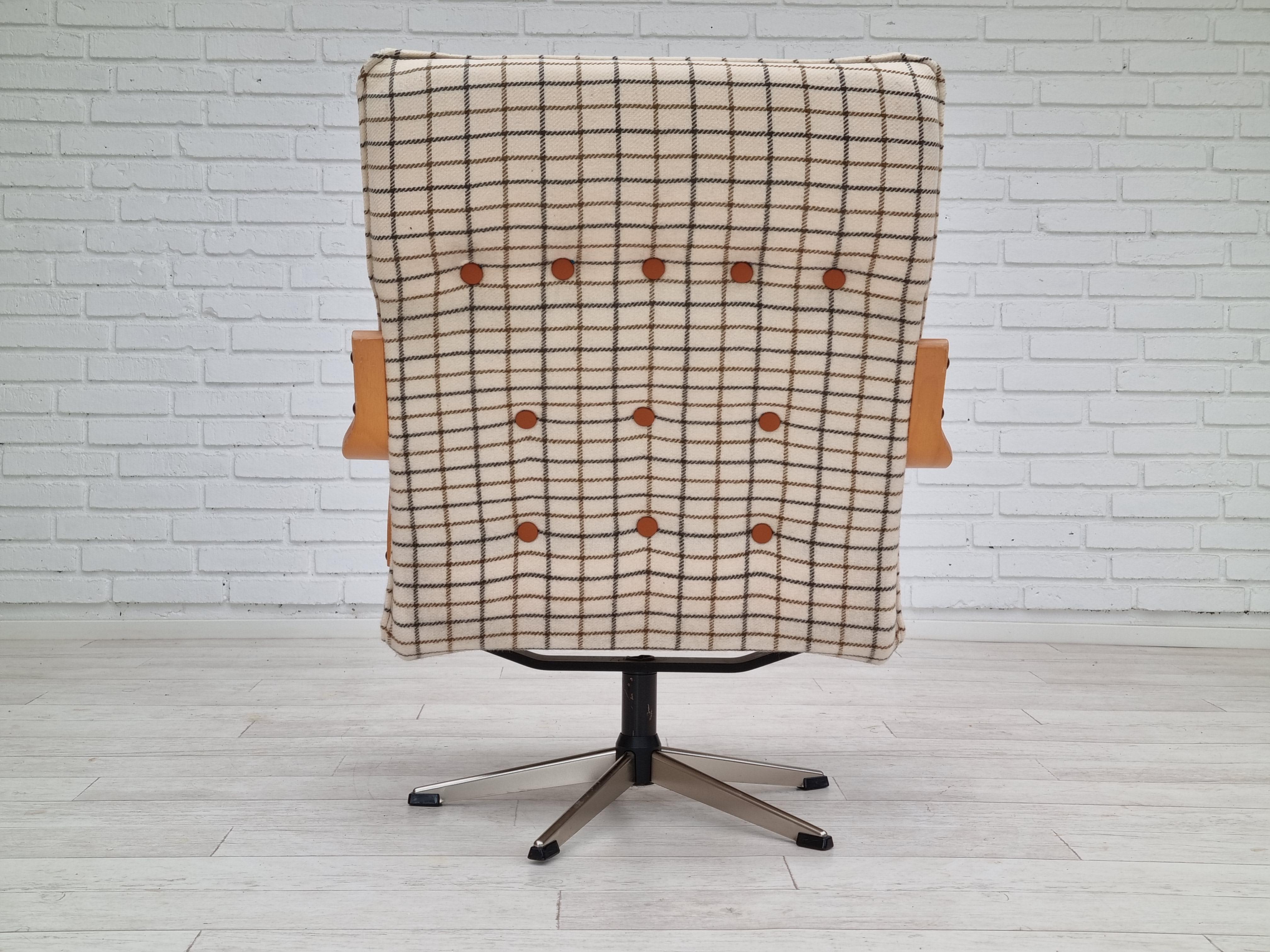 1970s, Refurbished Danish Swivel Armchair, Furniture Wool 2