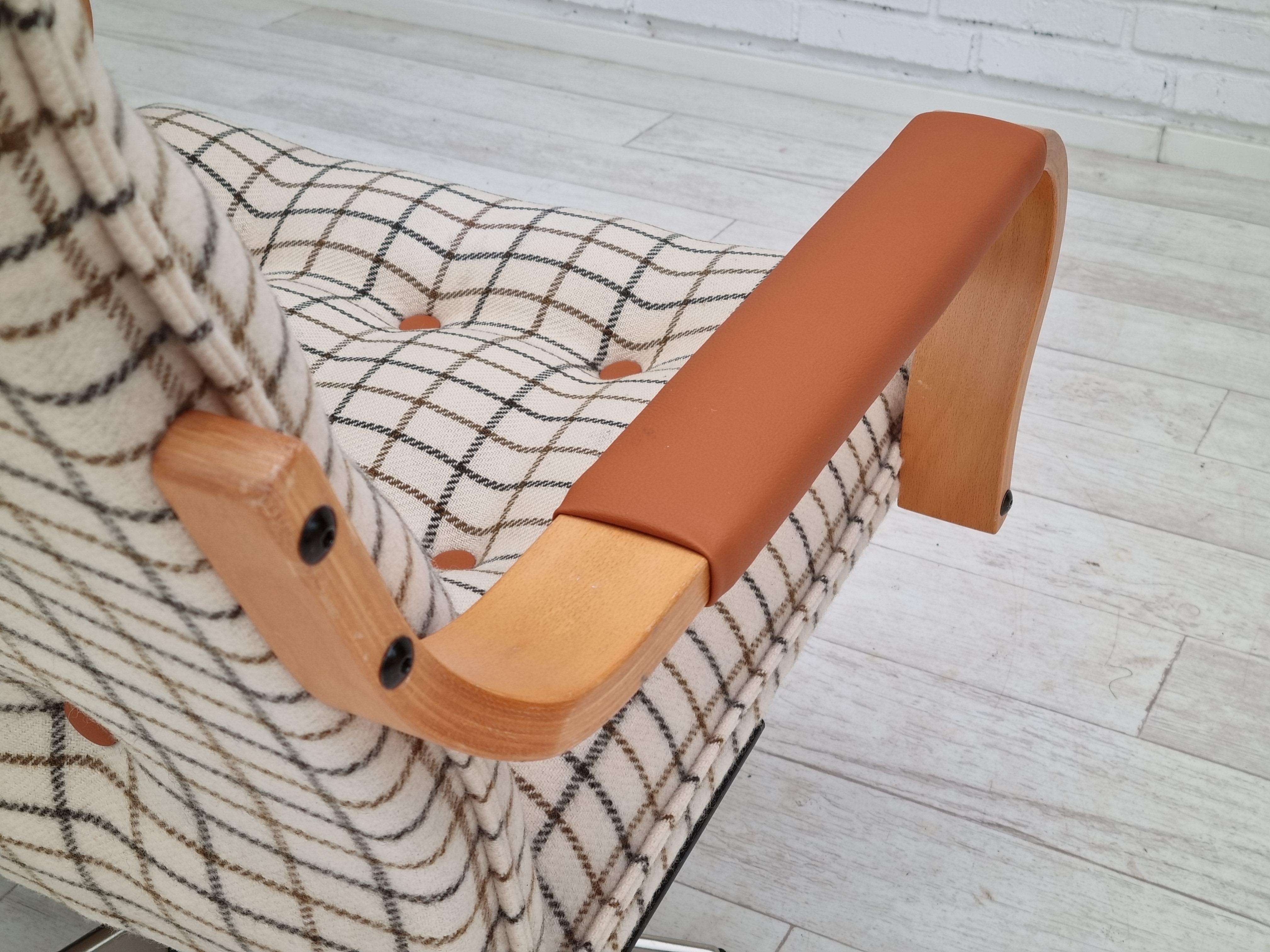1970s, Refurbished Danish Swivel Armchair, Furniture Wool 4
