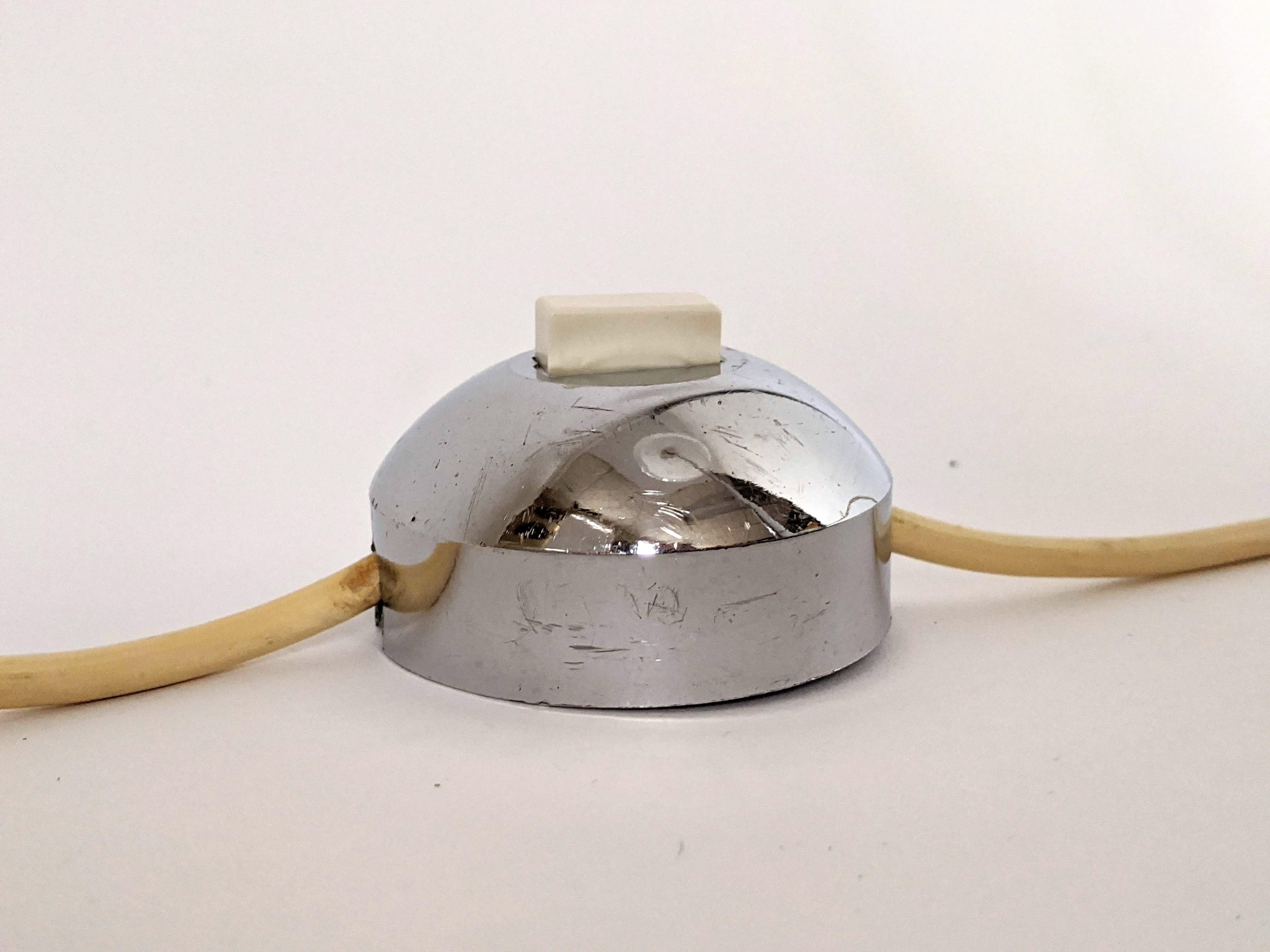 Lámpara de pie Reggiani cromada de los años 70 con pantalla acrílica opalina, Italia en venta 10