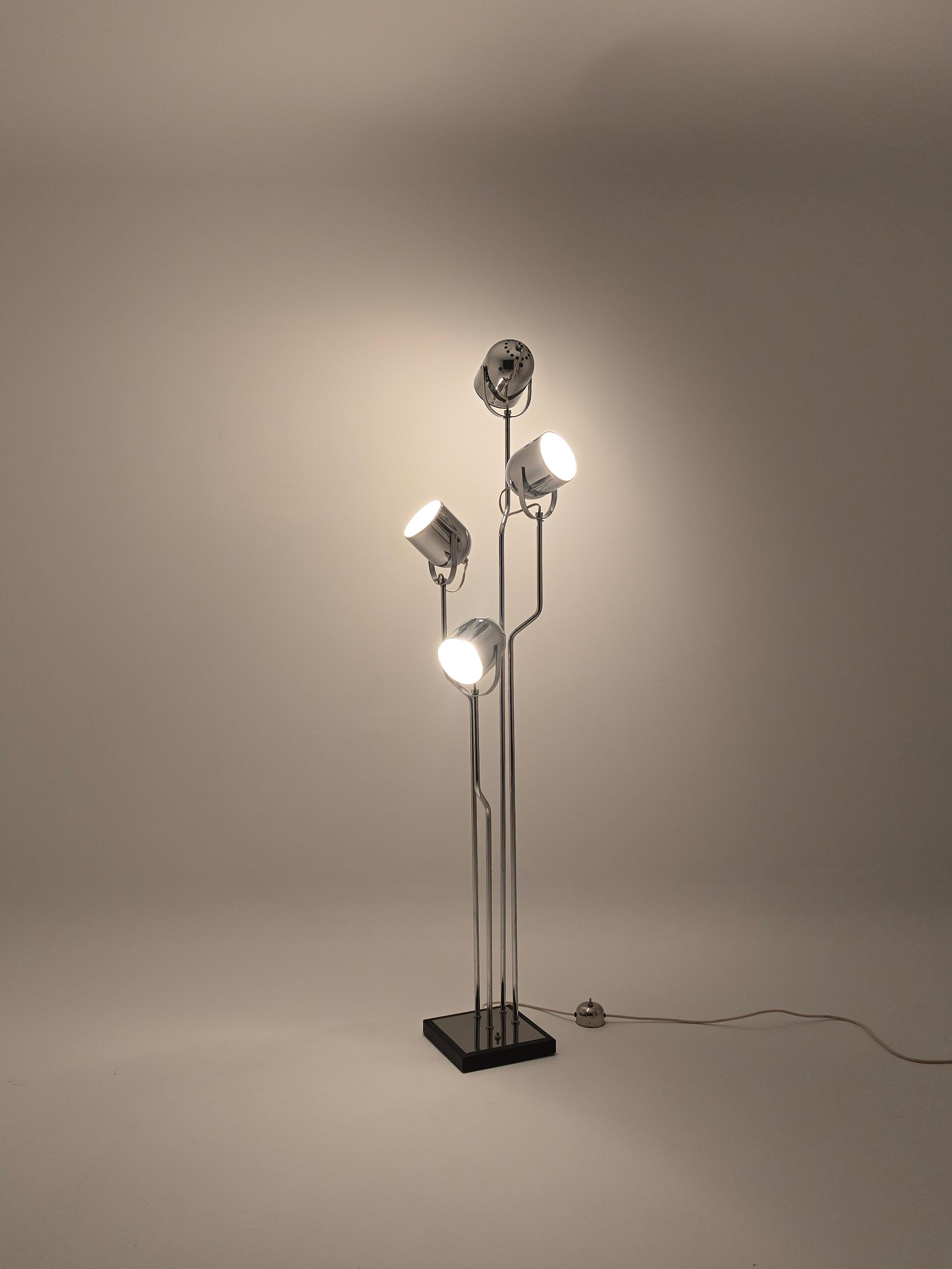 Lámpara de pie Reggiani Cinematic 4 cabezas cromo años 70 , Italia Moderno de mediados de siglo en venta
