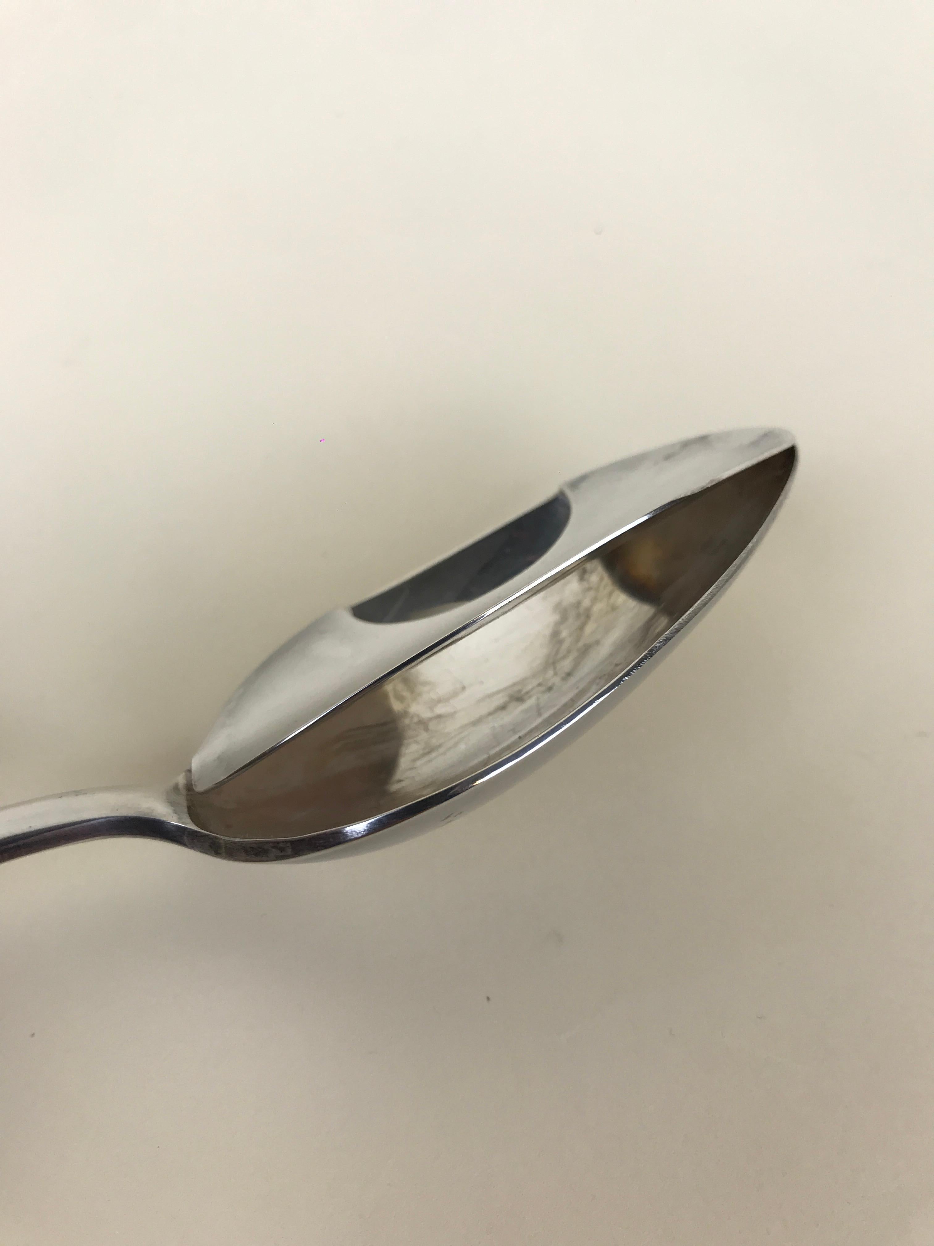 1970s Reissued America Silver Plated Master Mustache Spoon by Reed & Barton In Good Condition For Sale In Milan, IT