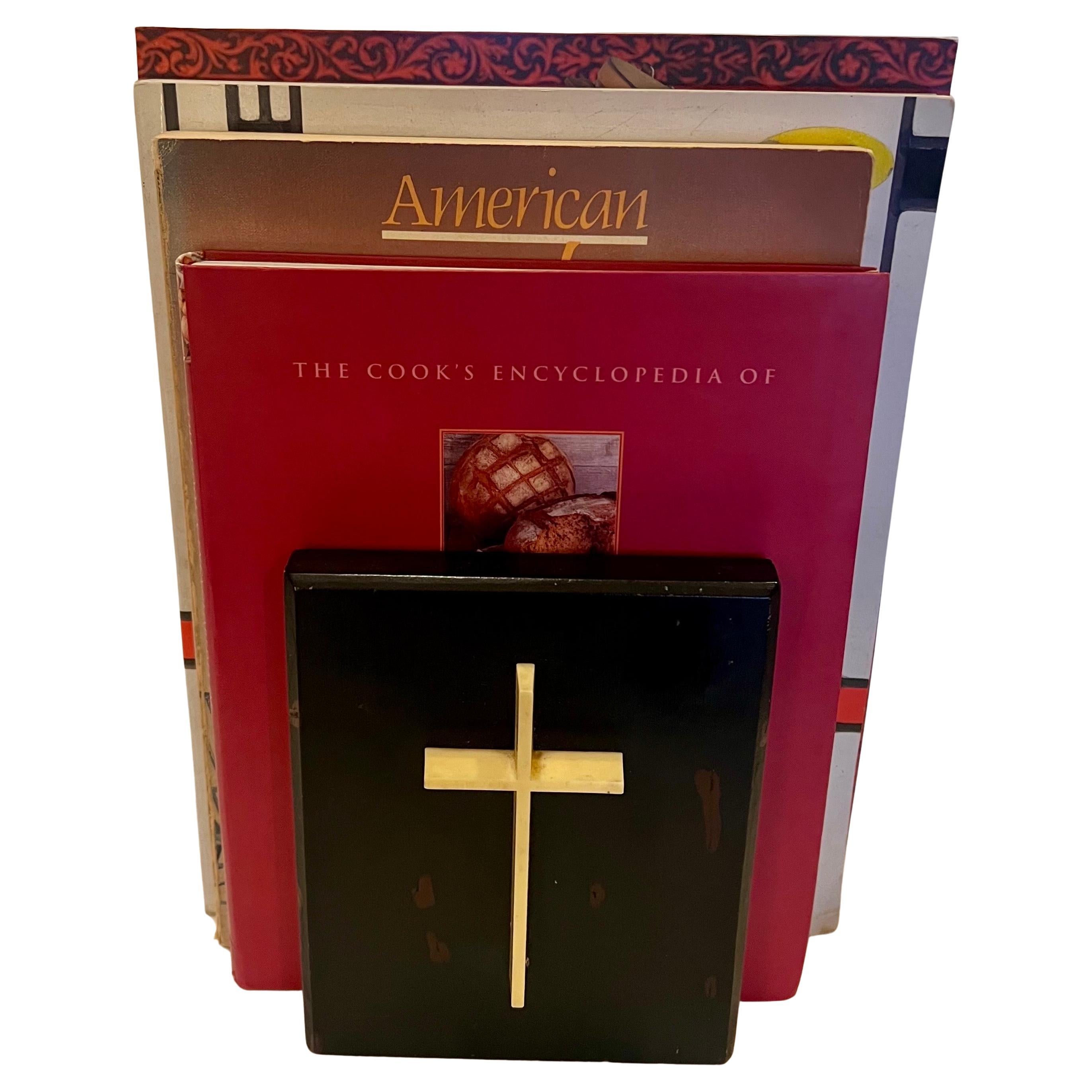 Americano Fermalibro a croce religiosa del 1970 in vendita