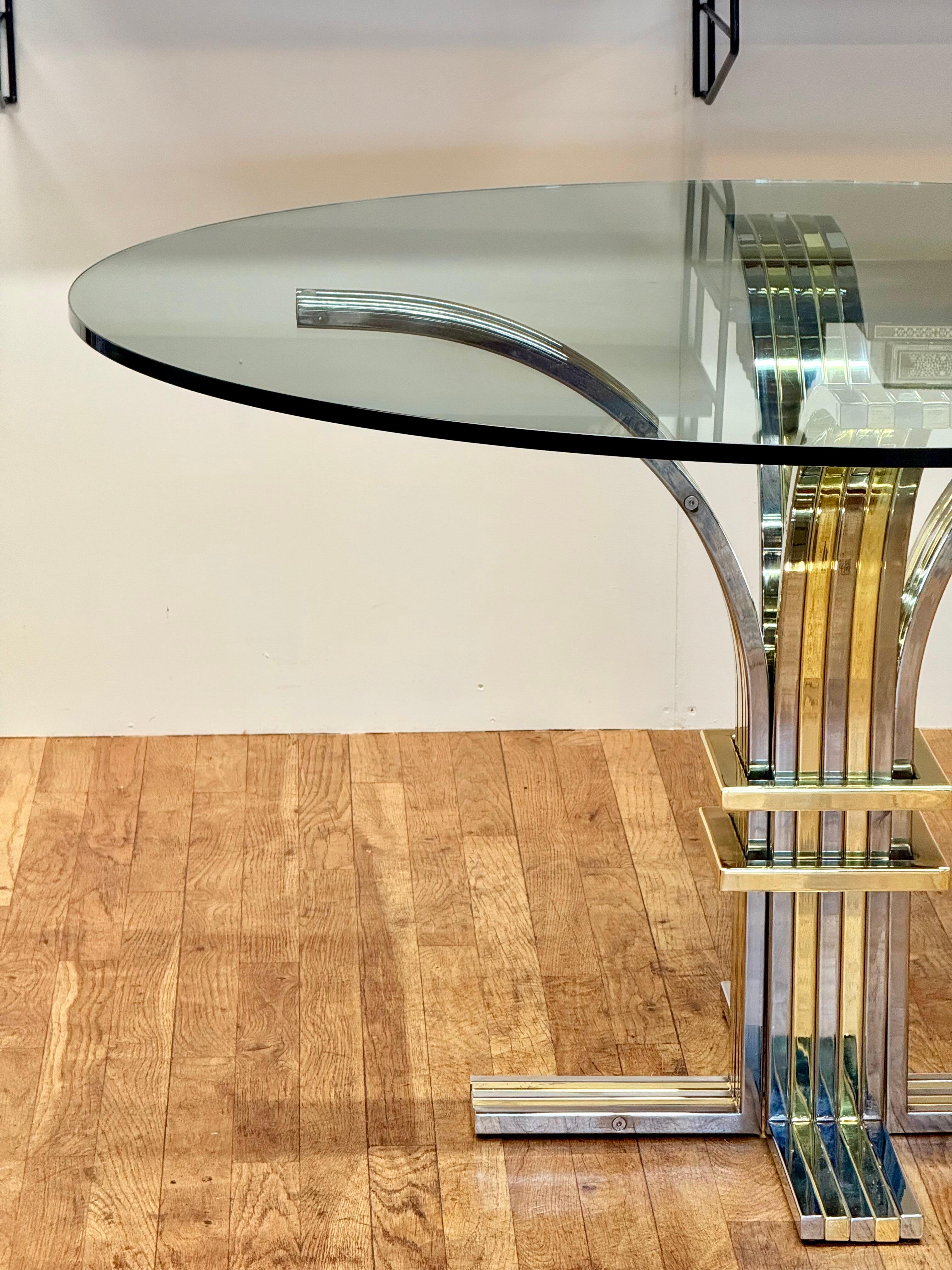 Mesa de centro con tapa de cristal de cromo y latón de Renato Zevi para Banci Firenze, años 70 Regencia de Hollywood en venta