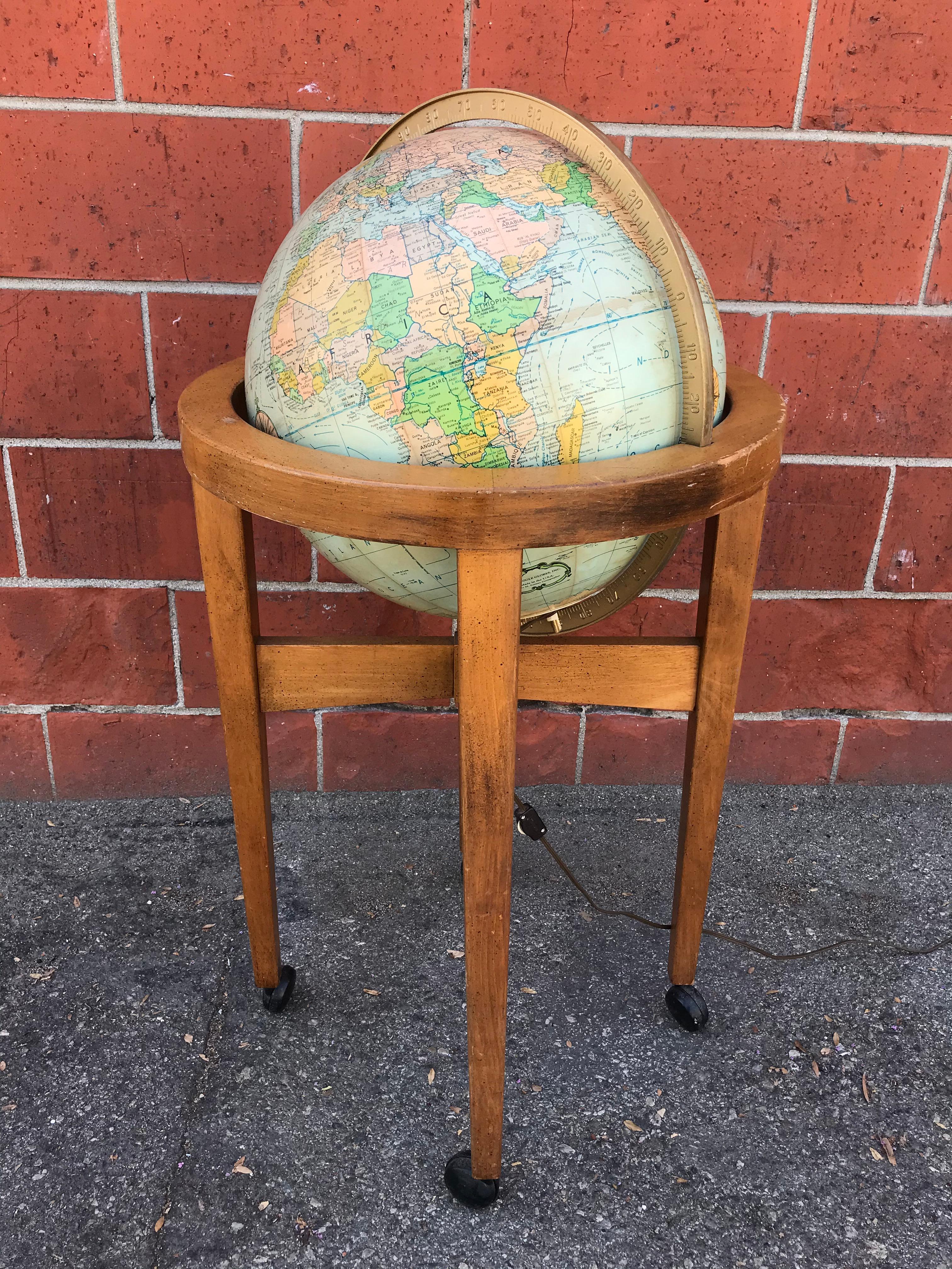 1970's Replogle Heirloom Light Up Floor Globe on Fruitwood Frame In Good Condition In Fort mill, SC