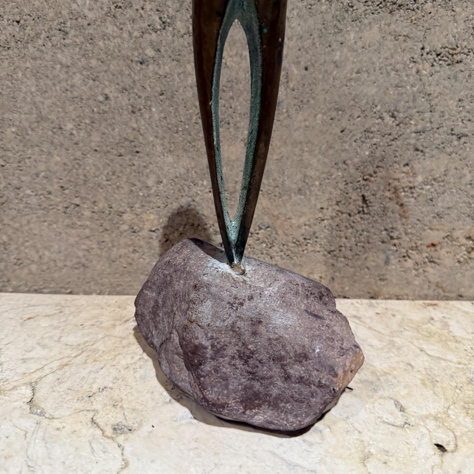 Irlandese Scultura modernista in bronzo Madonna & Child, anni '70, Repubblica d'Irlanda in vendita