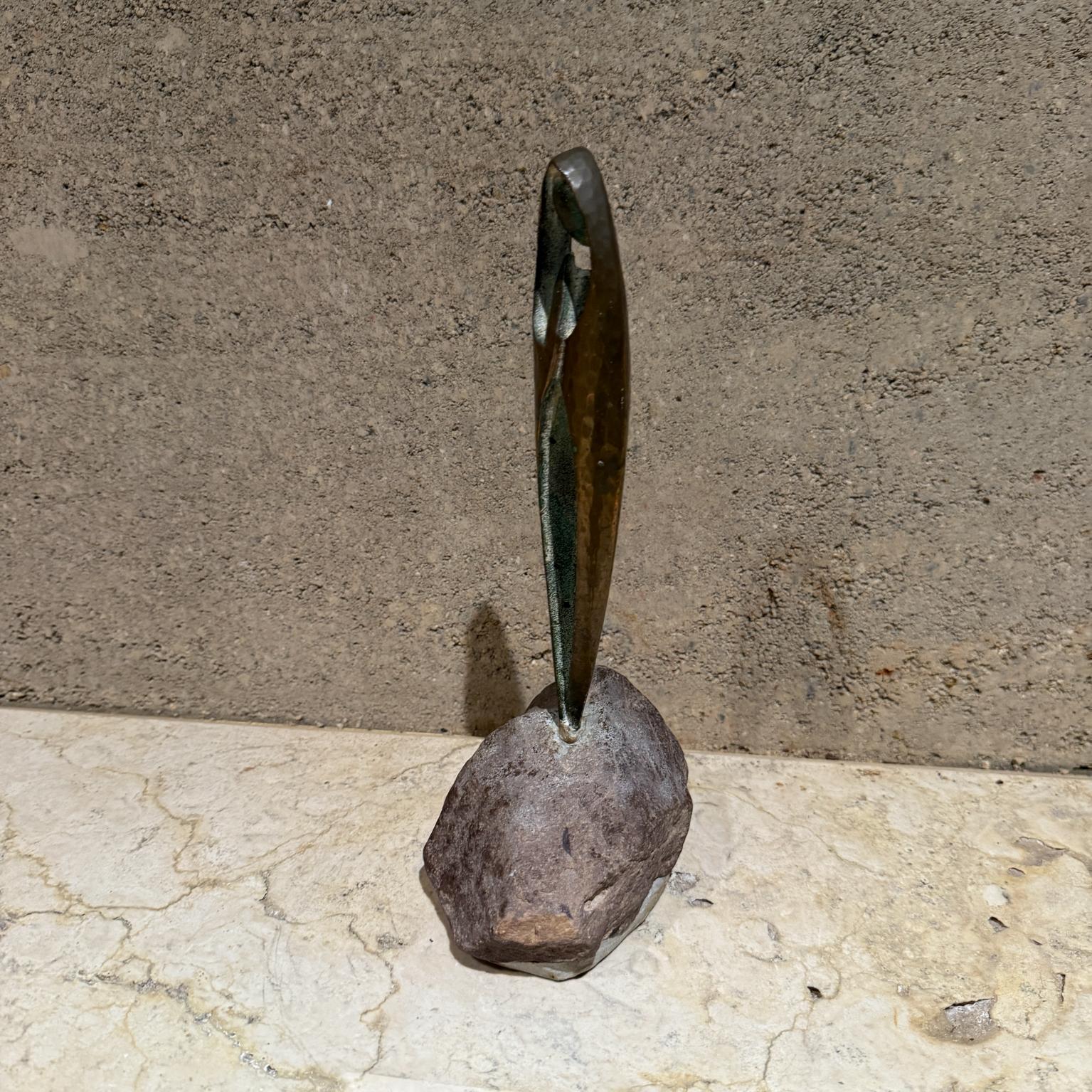 Scultura modernista in bronzo Madonna & Child, anni '70, Repubblica d'Irlanda In condizioni buone in vendita a Chula Vista, CA