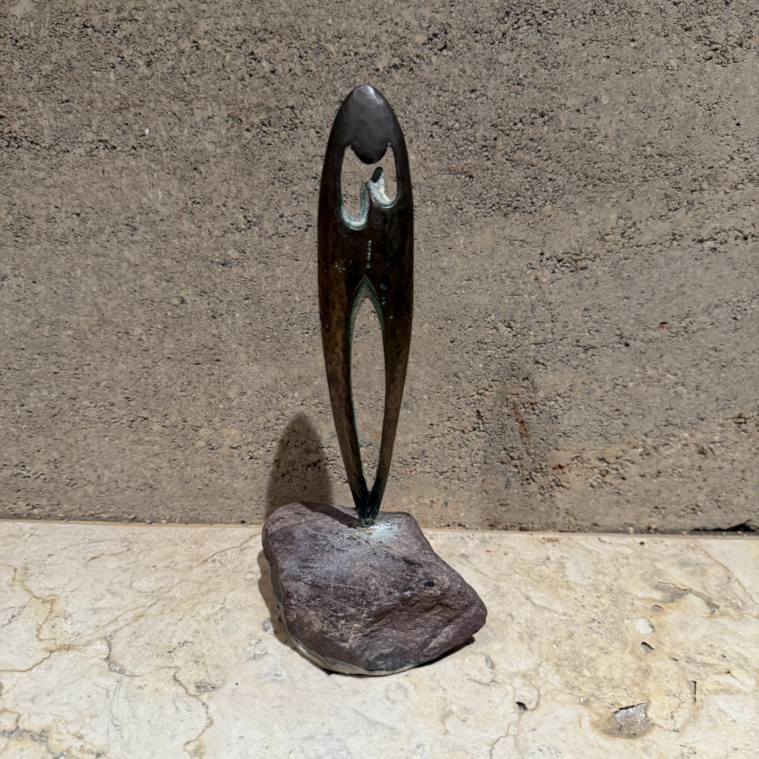Scultura modernista in bronzo Madonna & Child, anni '70, Repubblica d'Irlanda in vendita 1