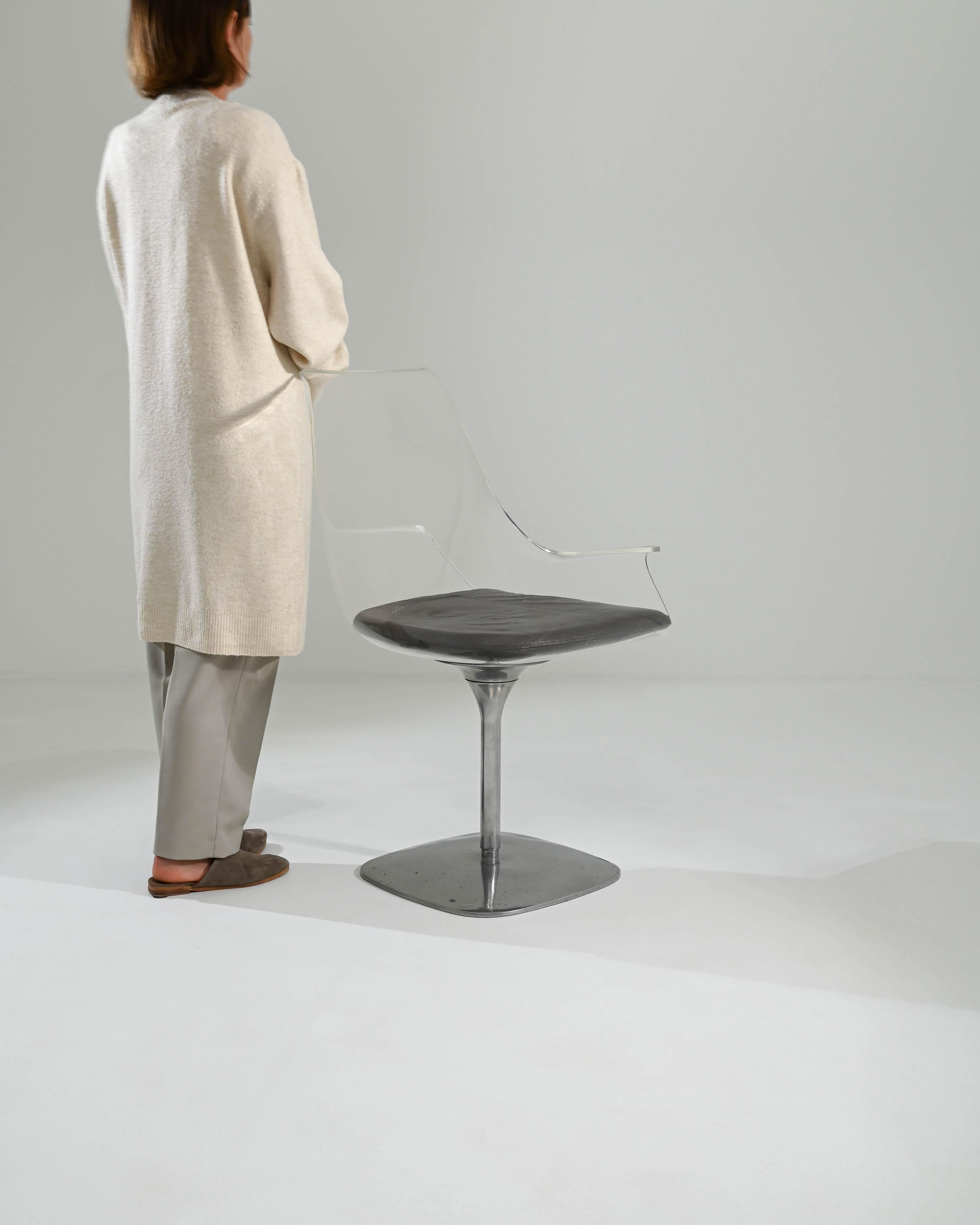 Mid-Century Modern 1970s Resin Formed Swivel Chair by Estelle & Ervine Laverne