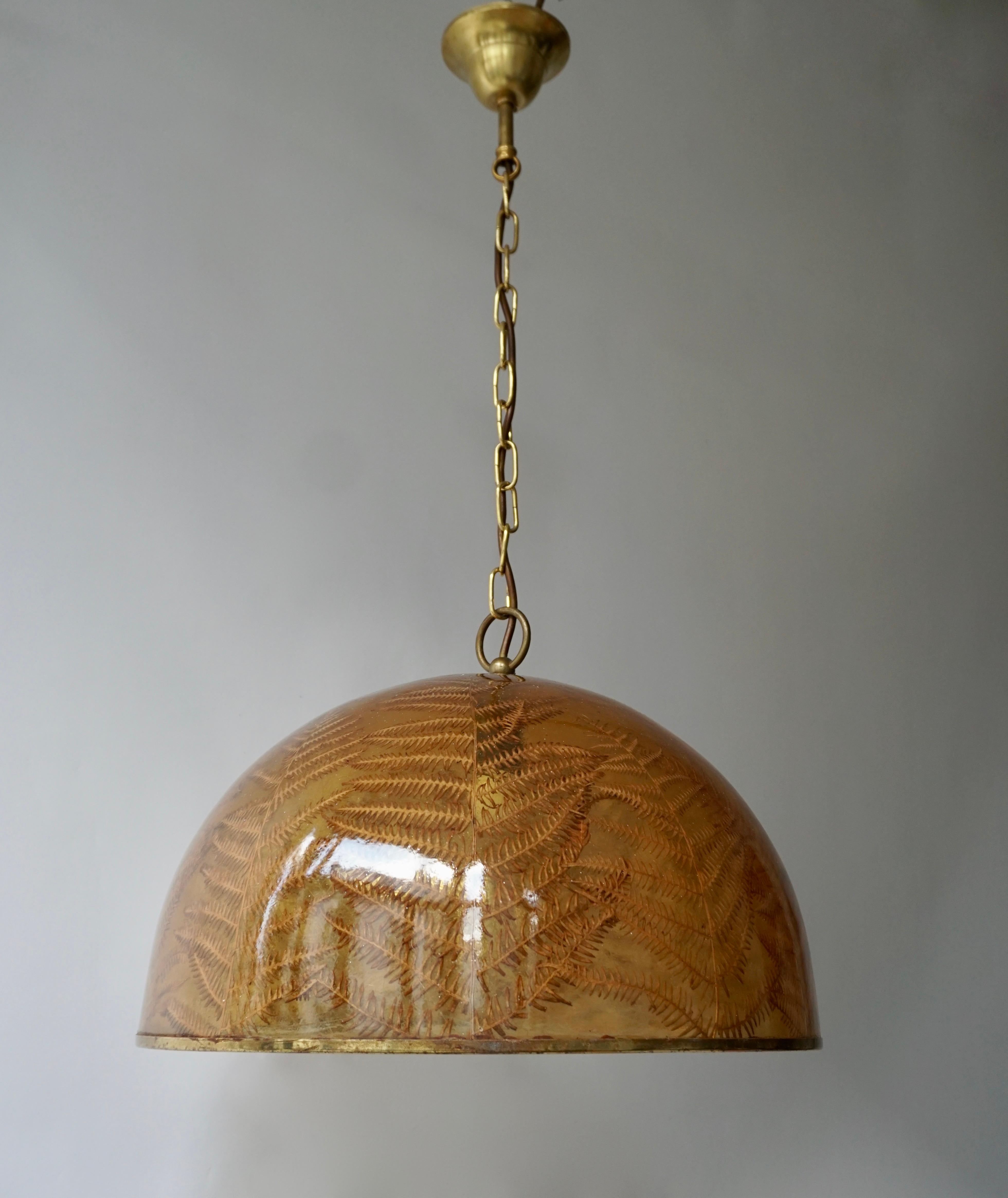 20ième siècle Lampe suspendue en résine des années 1970 en vente