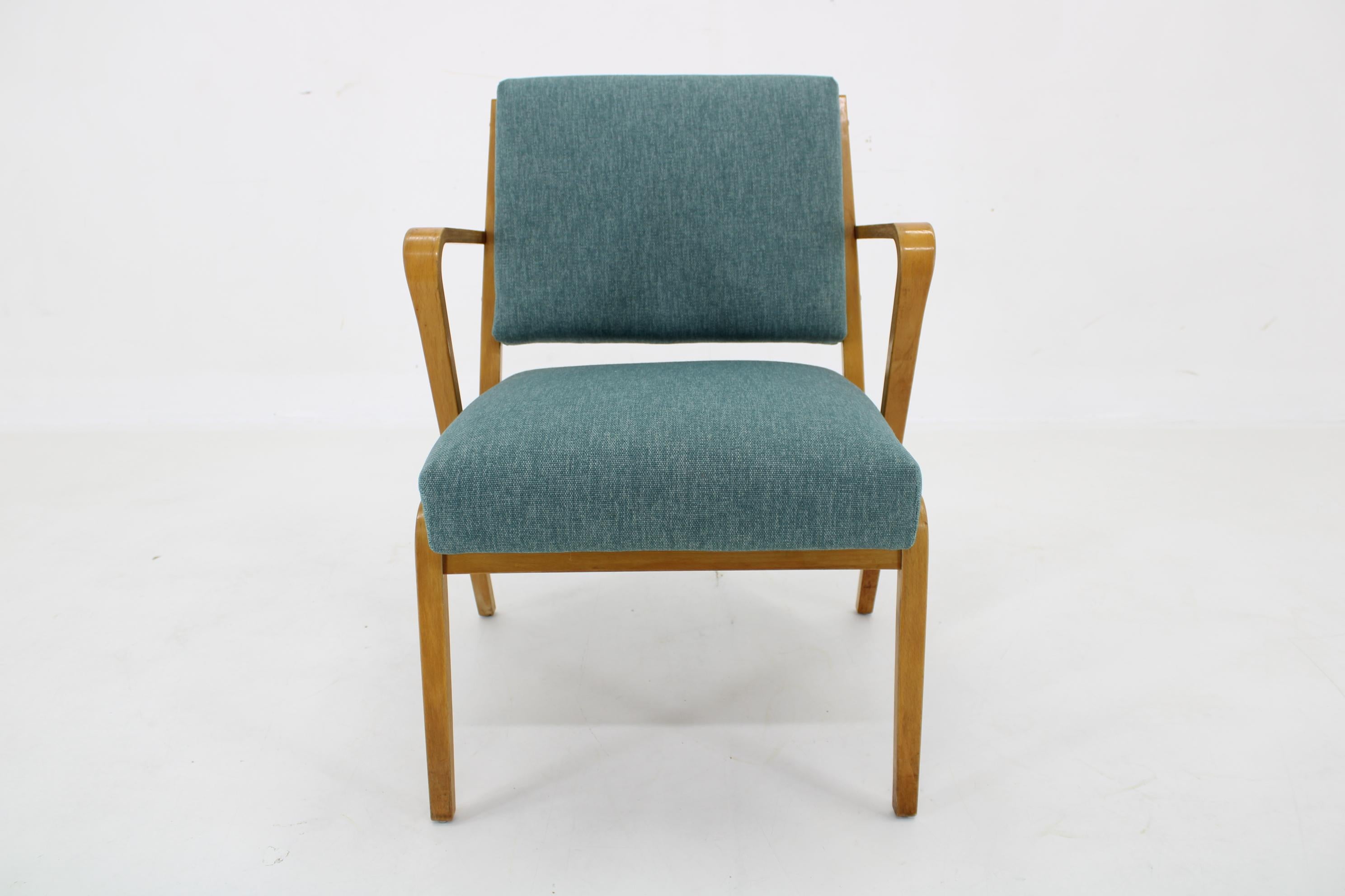 - Carefully refurbished 
- Newly upholstered 
- high of seat 43 cm  