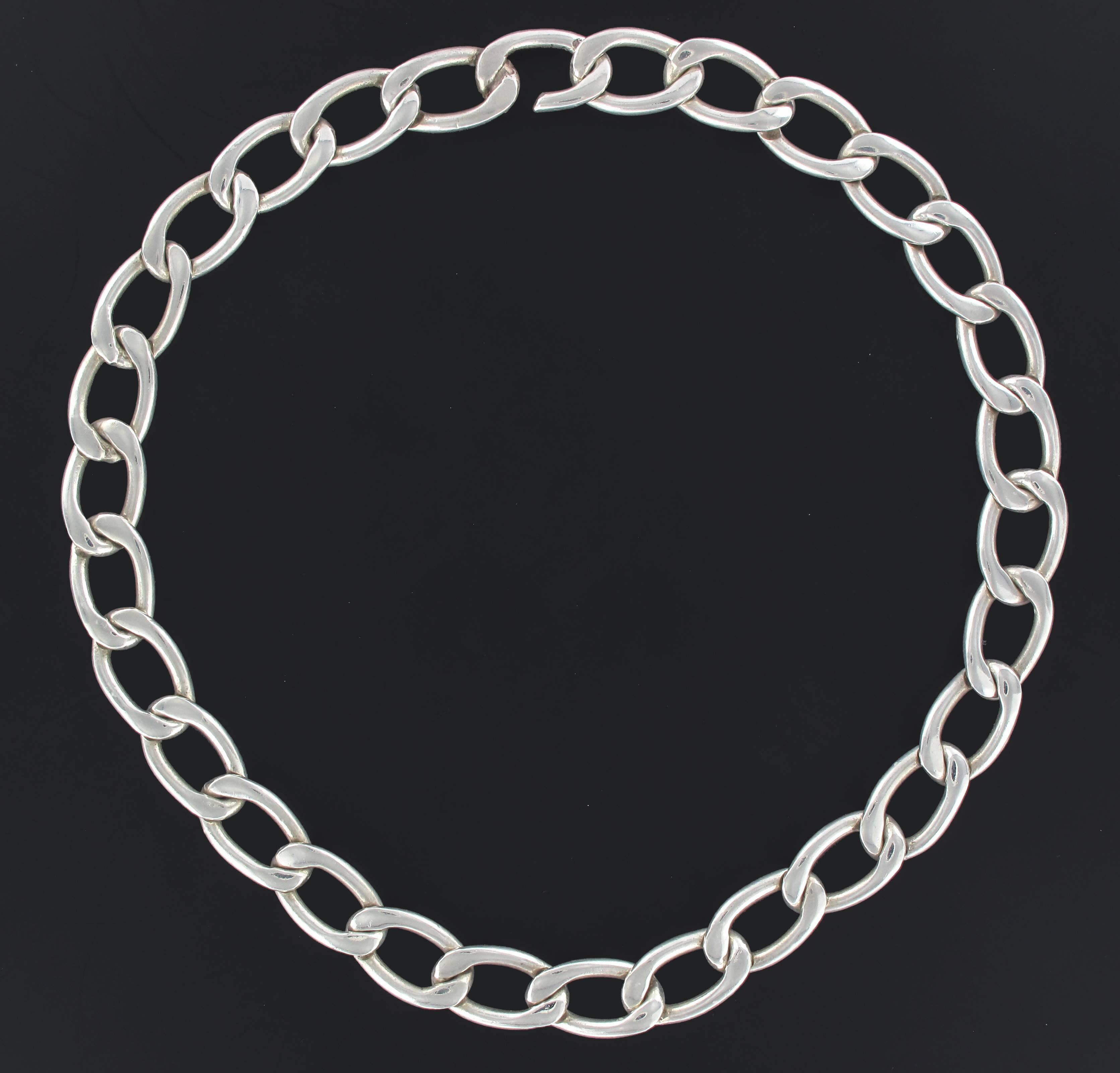 Women's 1970s Retro Gourmette Link Silver Necklace