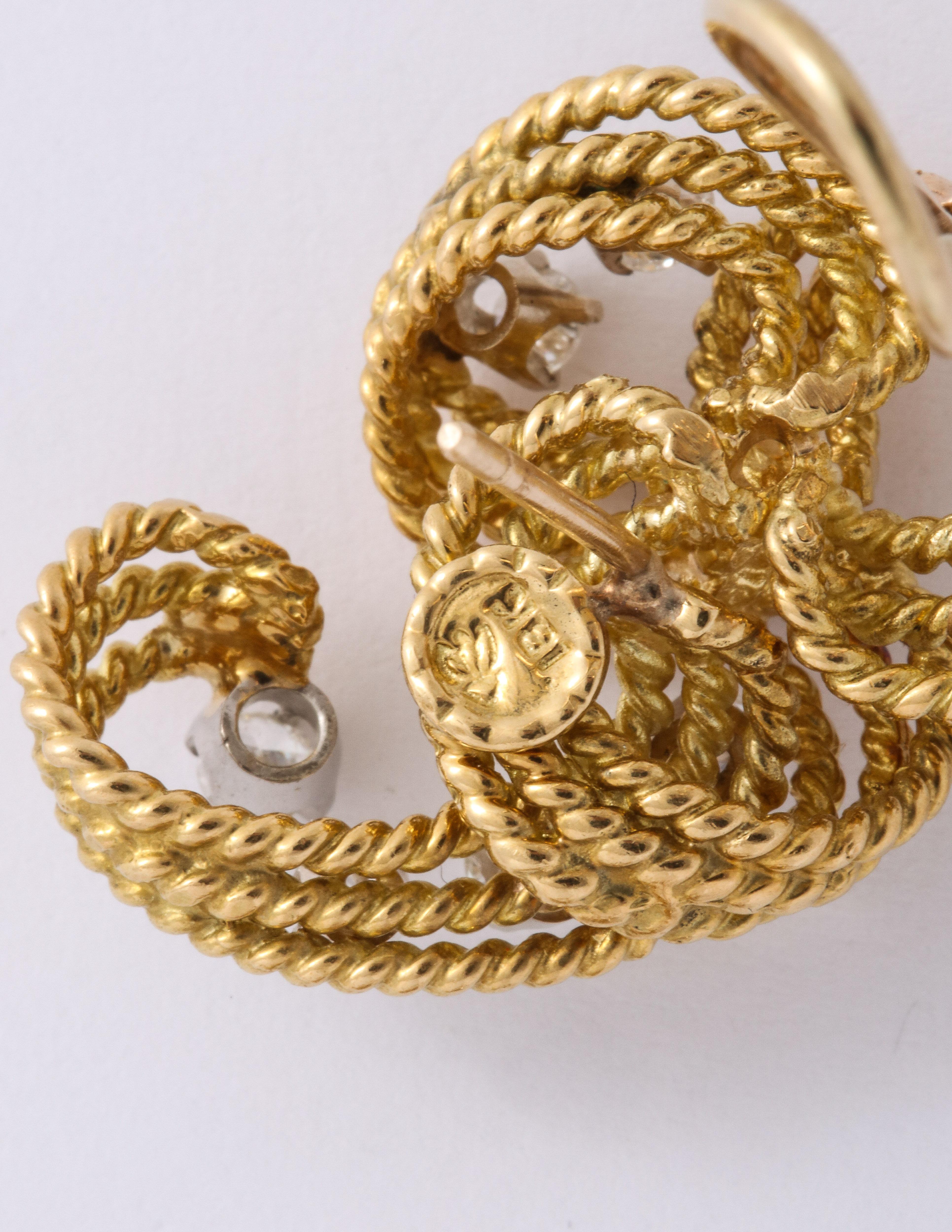 1970s Retro Twisted Wire 18 Karat Gold Diamond Cuff Necklace and Earring Set 7