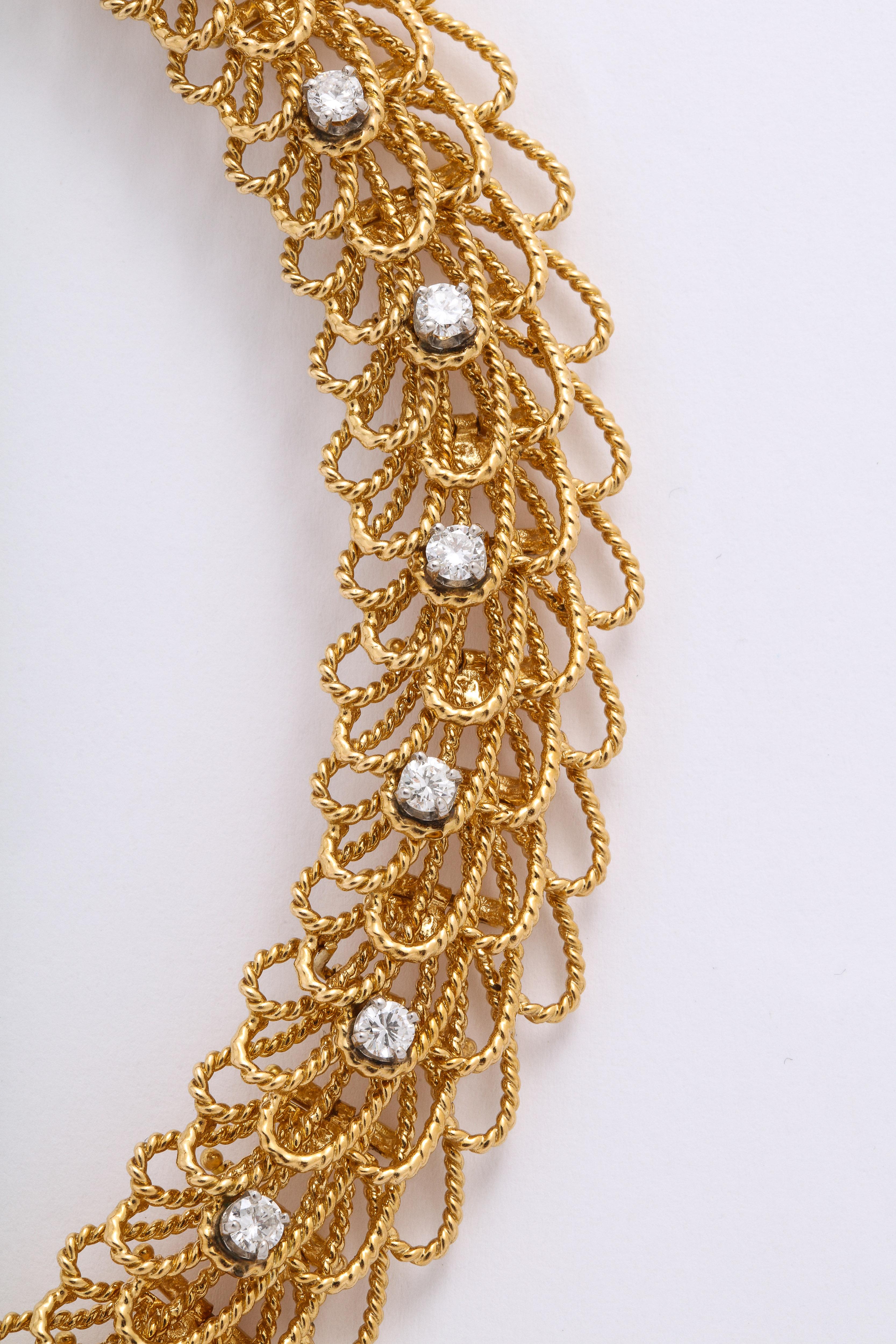 1970s Retro Twisted Wire 18 Karat Gold Diamond Cuff Necklace and Earring Set In Good Condition In New York, NY