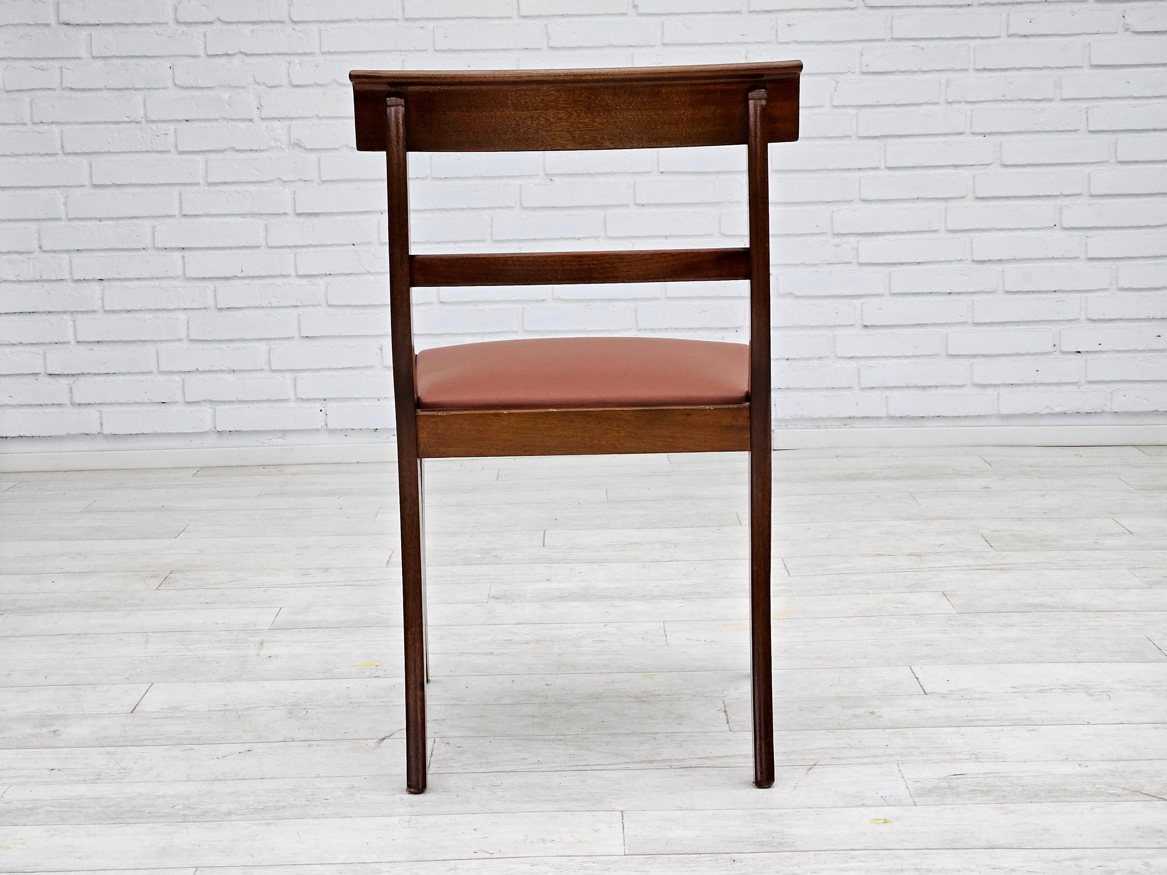 1970s, reupholstered set of 6 pcs Danish dining chairs, teak wood, leather. For Sale 4