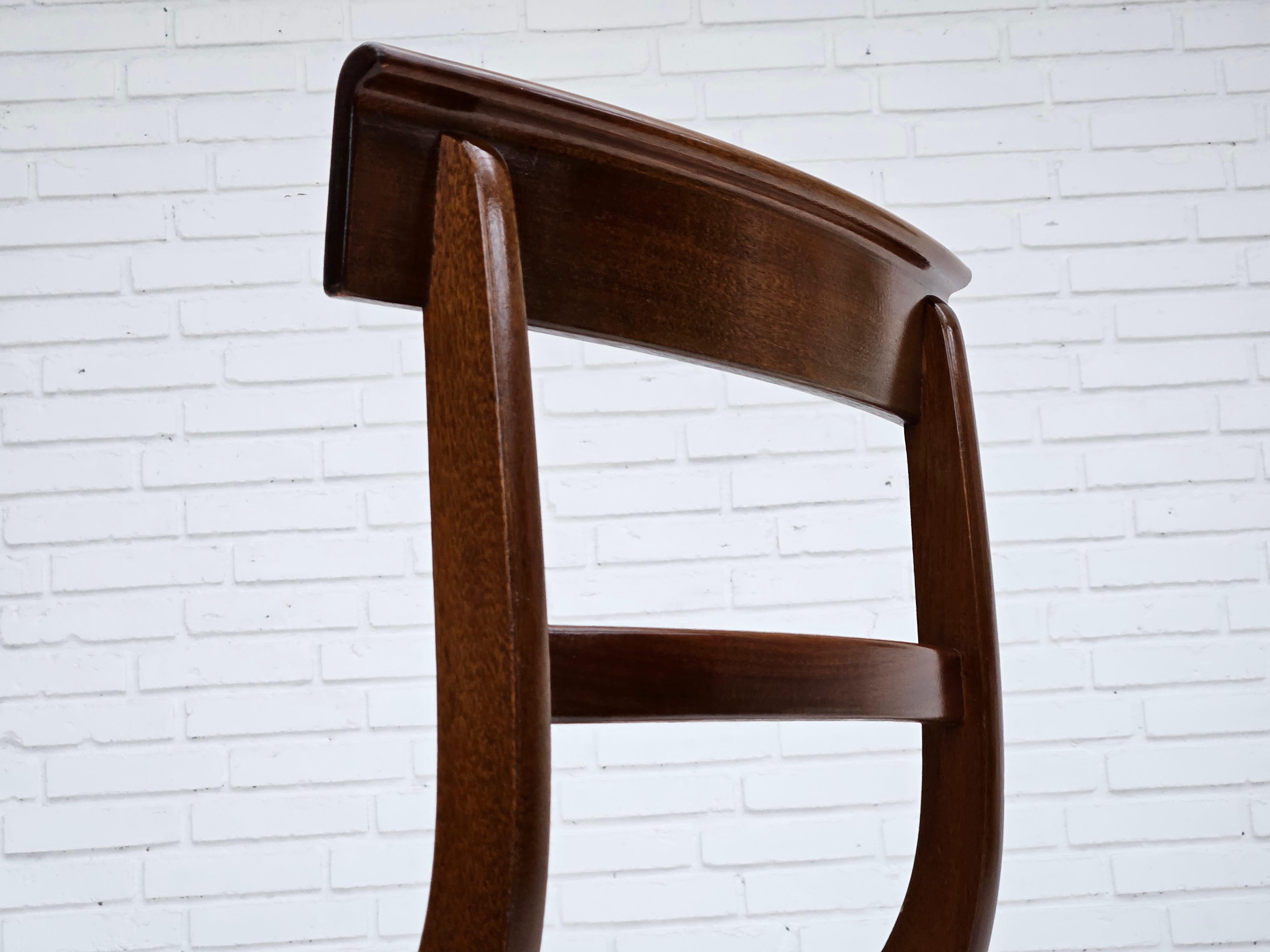 1970s, reupholstered set of 6 pcs Danish dining chairs, teak wood, leather. For Sale 9