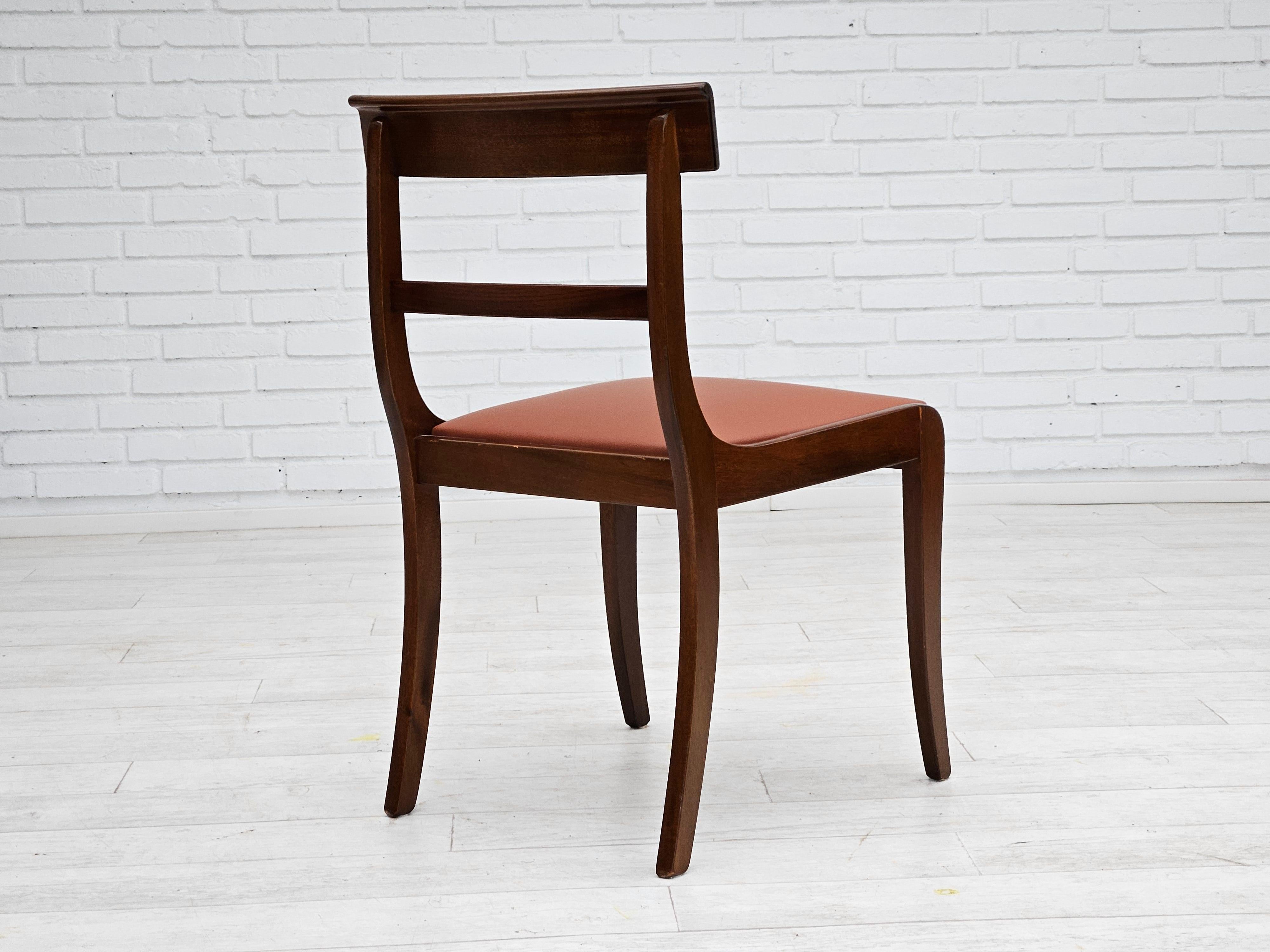 1970s, reupholstered set of 6 pcs Danish dining chairs, teak wood, leather. For Sale 3