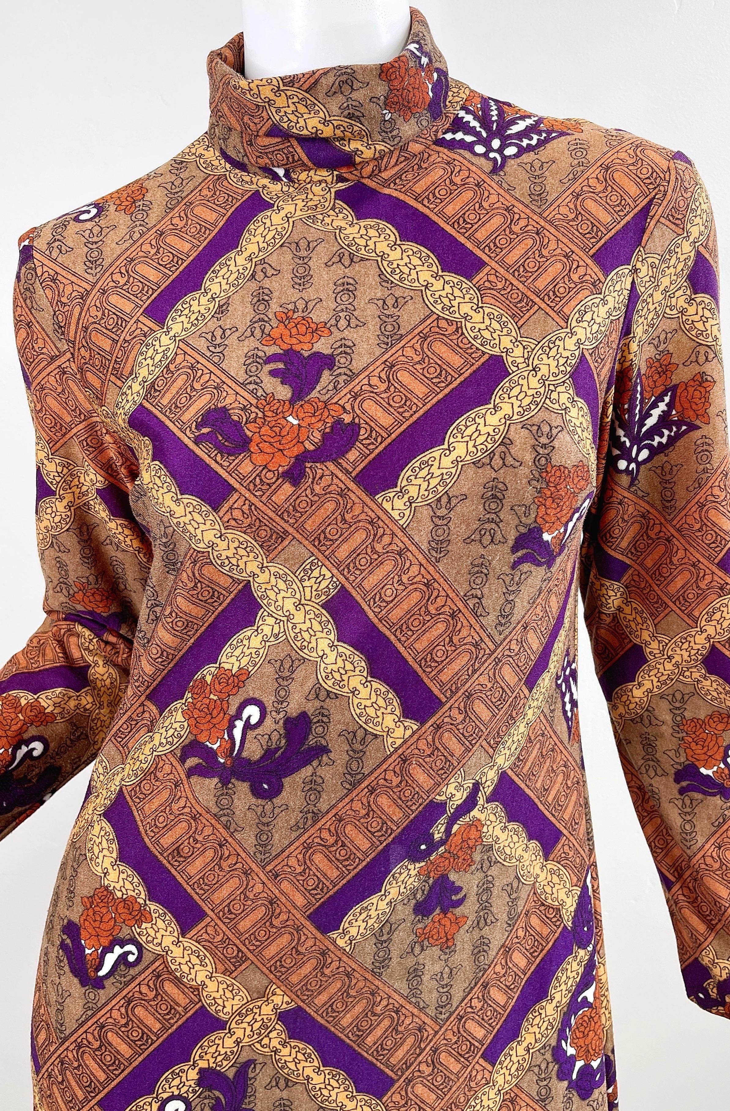 Marron Rhonda Roy - Robe longue vintage à manches longues et col bénitier, imprimé abstrait, années 1970 en vente