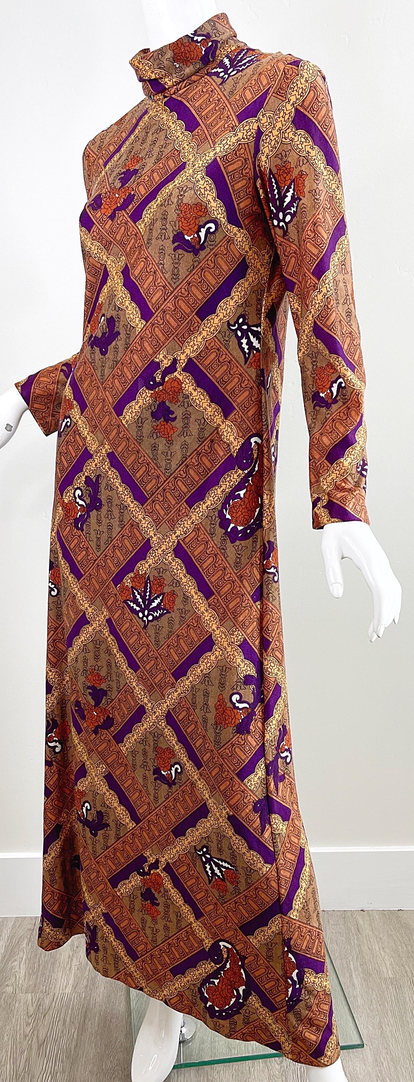 Rhonda Roy - Robe longue vintage à manches longues et col bénitier, imprimé abstrait, années 1970 en vente 1