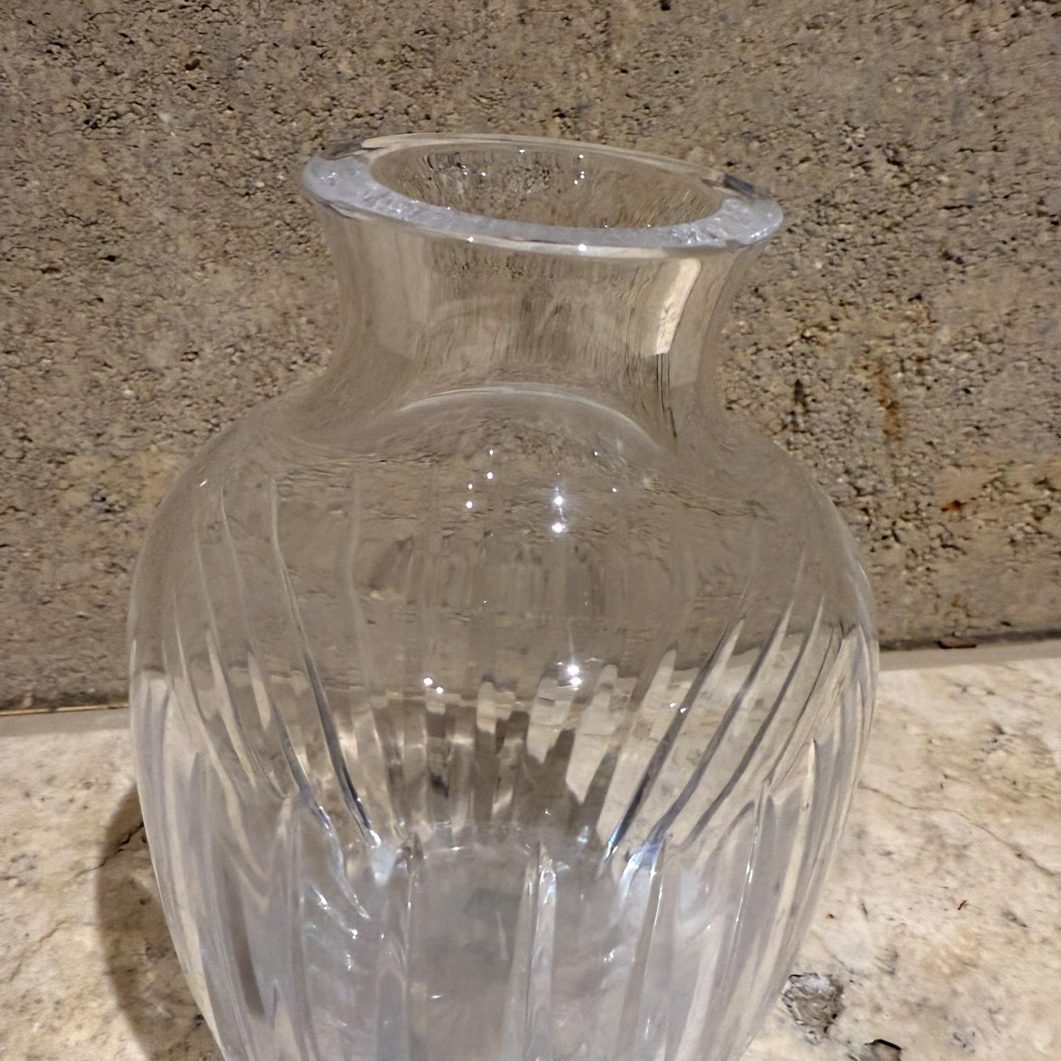 1970s Ribbed Crystal Glass Small Flower Vase In Good Condition In Chula Vista, CA