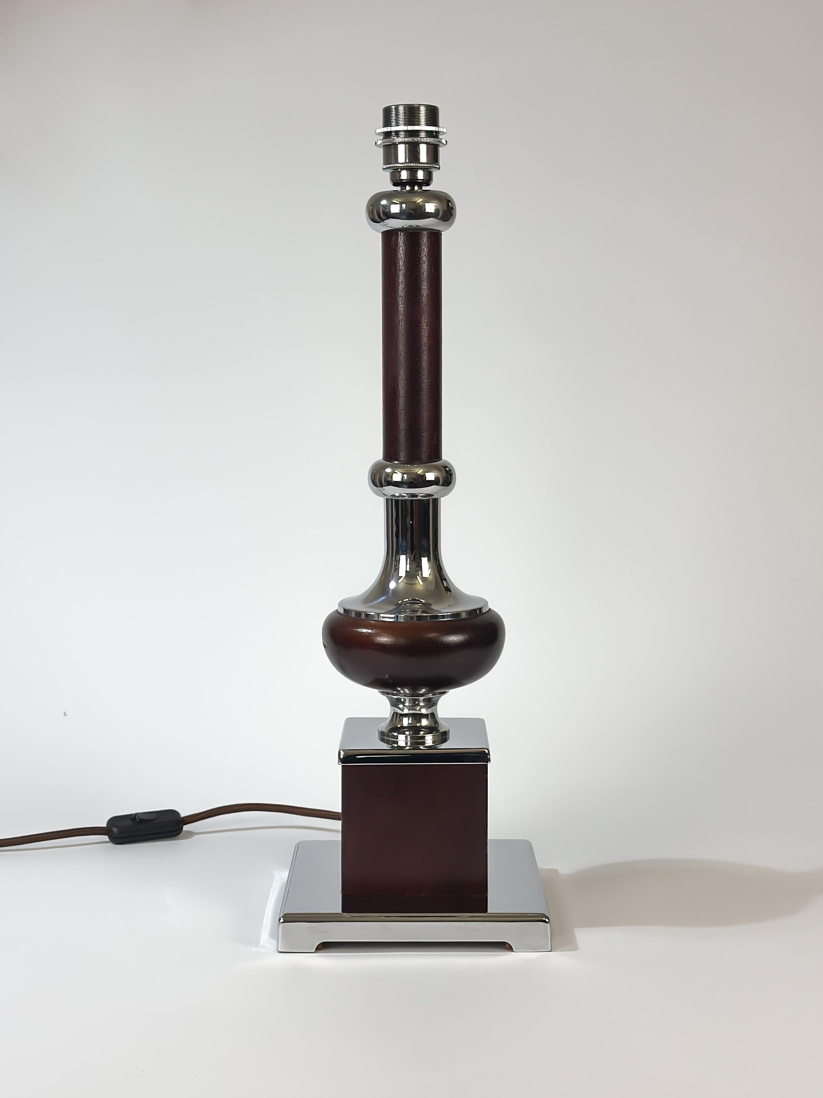 Moderne Tischlampe aus Chrom und Palisanderholz von Richard Essig aus der Mitte des Jahrhunderts, ca. 1970er Jahre (Moderne der Mitte des Jahrhunderts) im Angebot