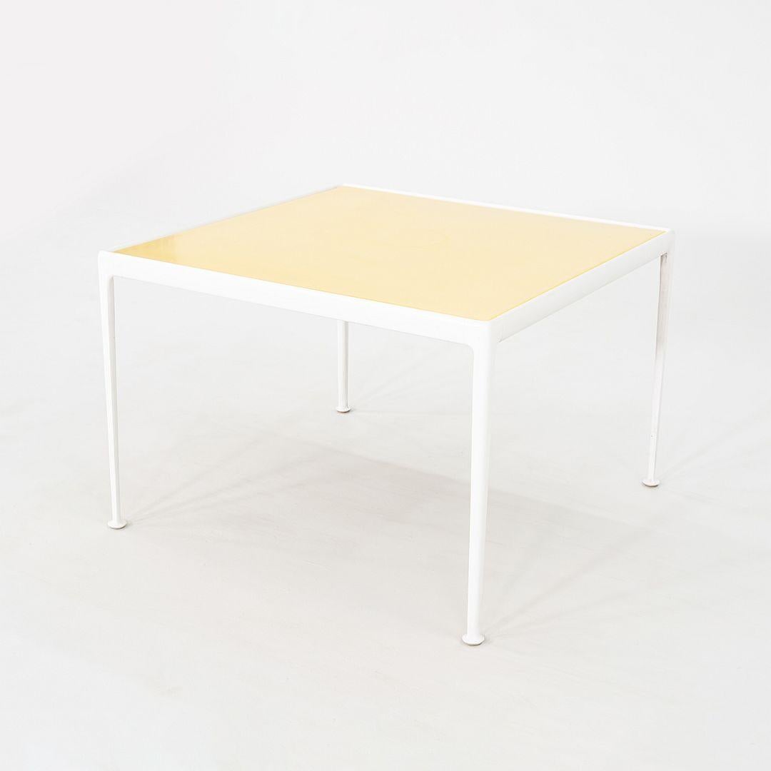 1970 Richard Schultz for Knoll Dining Table with Yellow Top 38 inch en vente 5