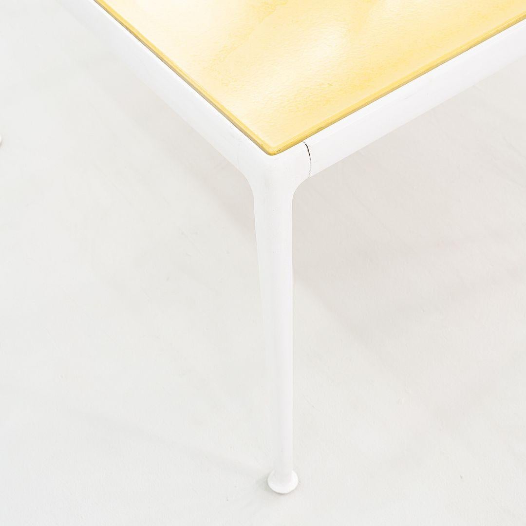 1970 Richard Schultz for Knoll Dining Table with Yellow Top 38 inch Bon état - En vente à Philadelphia, PA