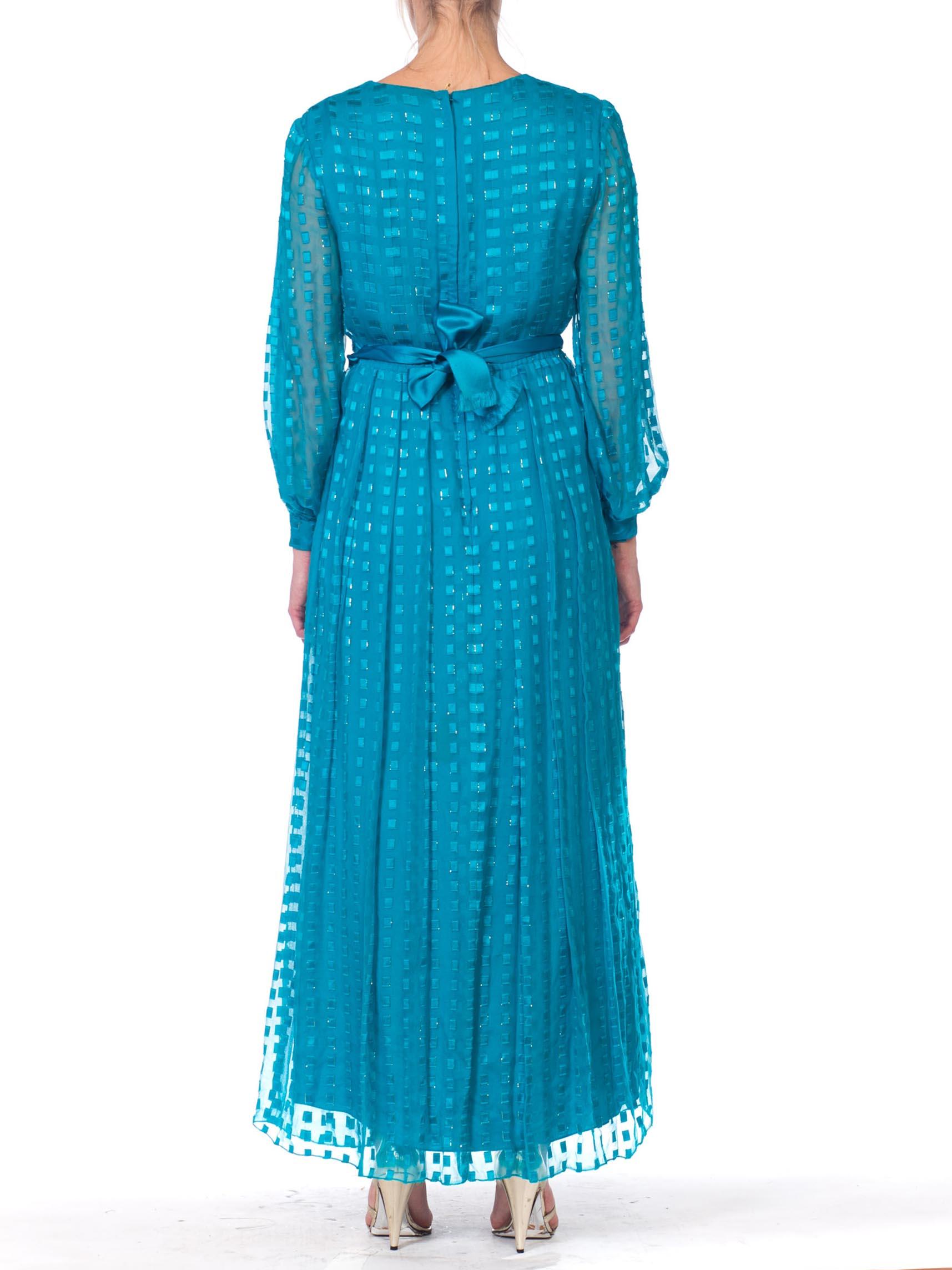 1970S RICHILENE Teal Silk & Lurex Fil Coupé Semi Formal Long Sleeved Gown With  In Excellent Condition For Sale In New York, NY