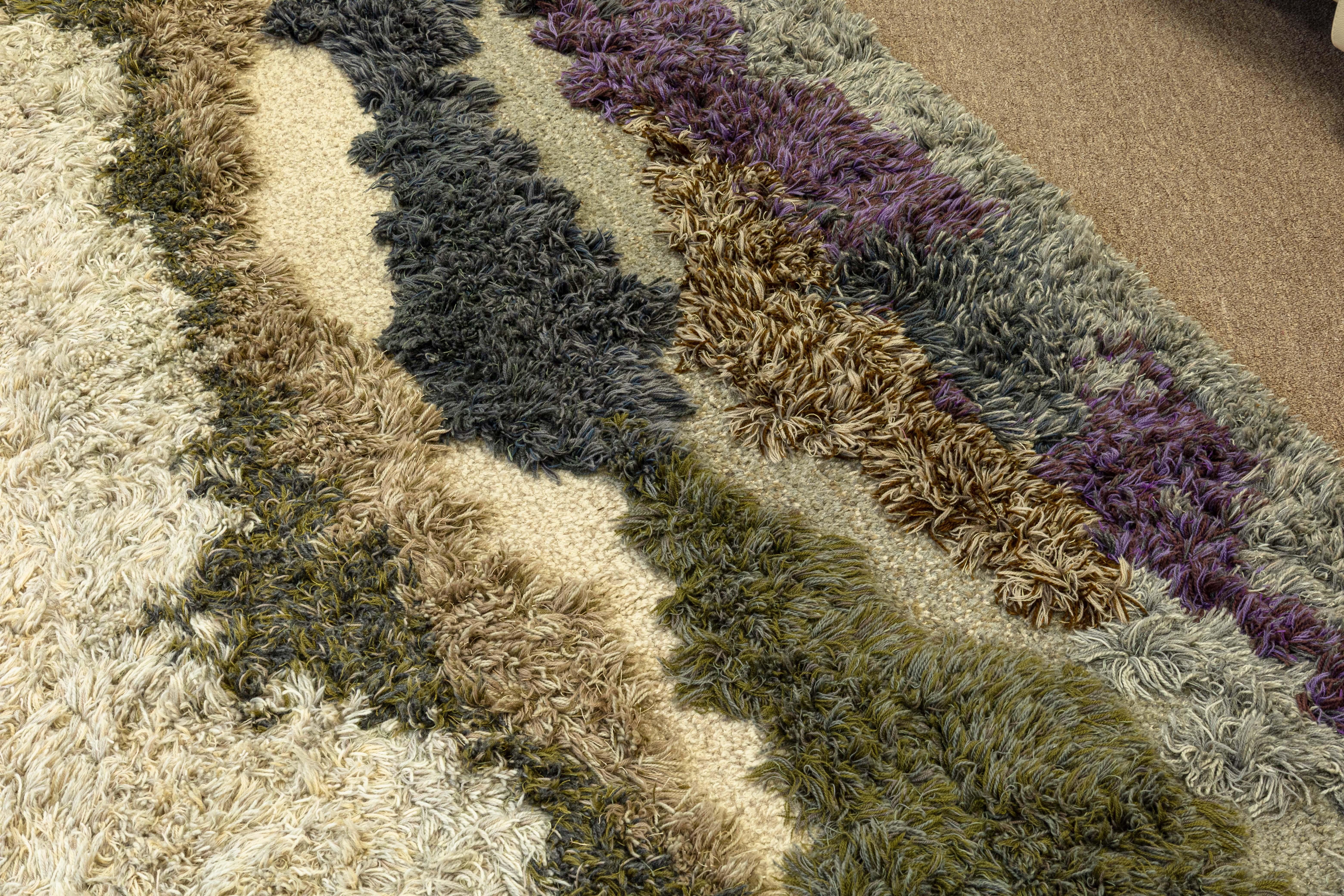 1970s Robert Kidd Handwoven Wool Area Rug Wall Hanging 9' x 11' In Good Condition In Keego Harbor, MI