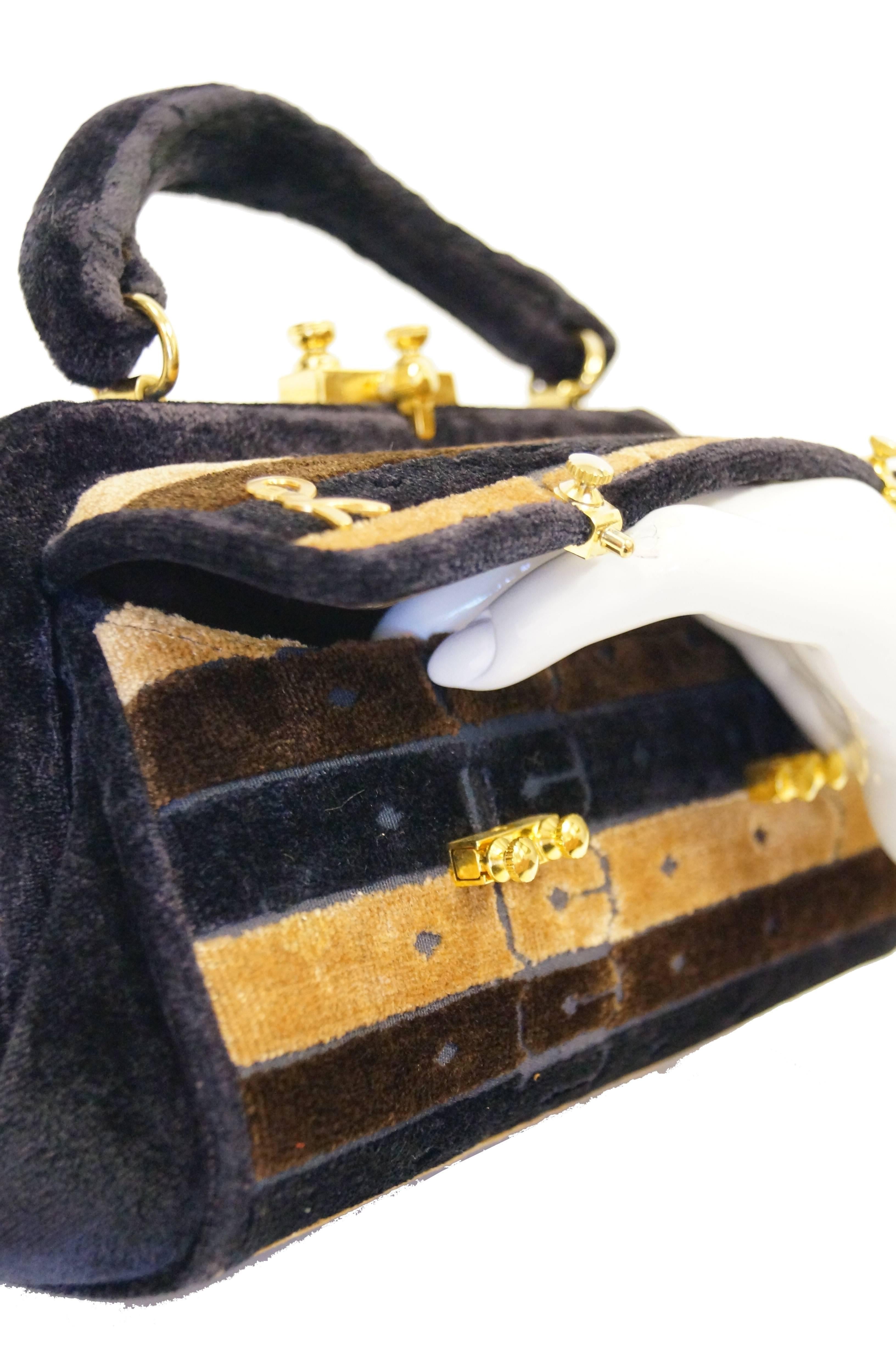 1970s Roberta di Camerino Brown Cut Velvet Belt Detail Handbag For Sale 5
