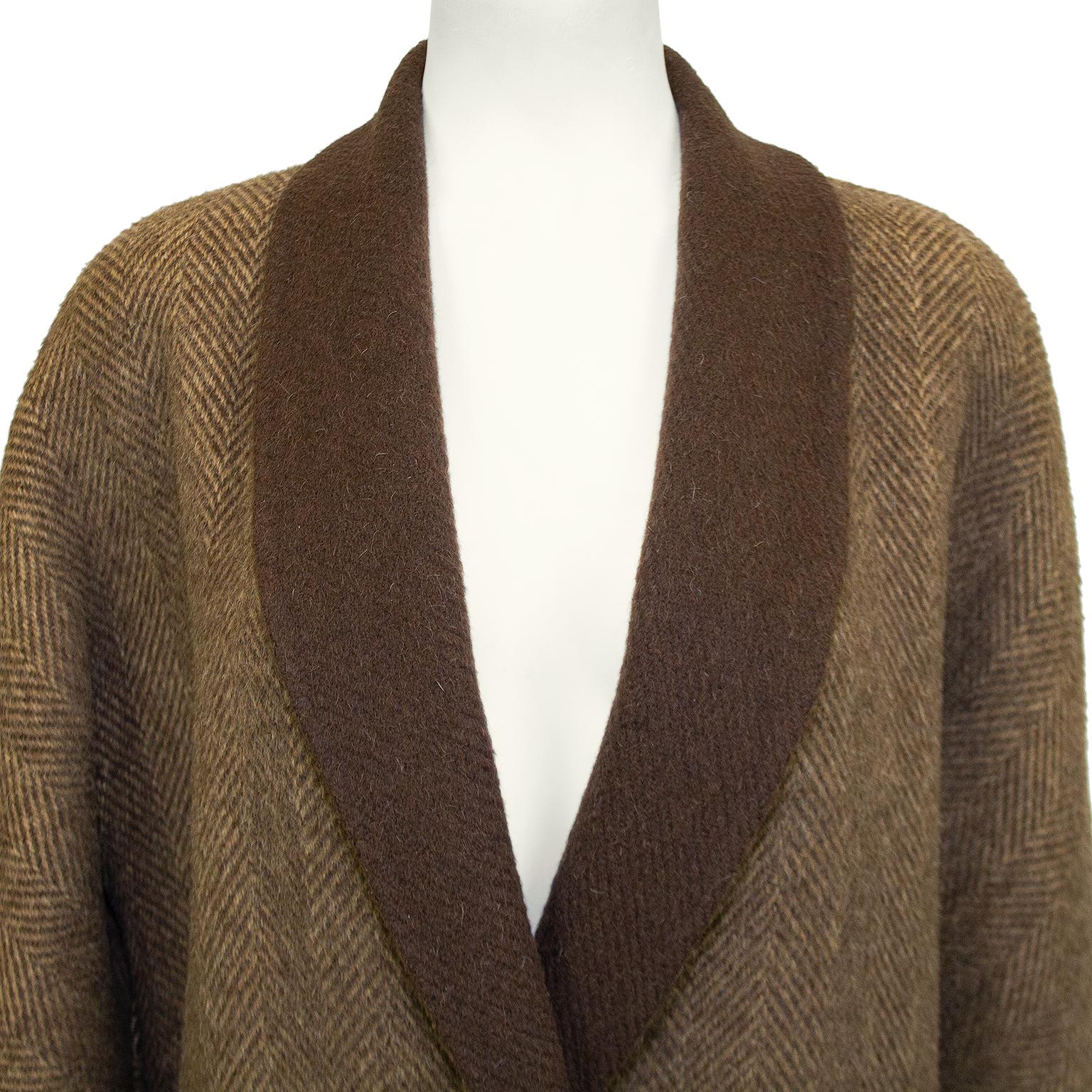 Women's or Men's 1970s Roberta di Camerino Brown Wool Herringbone Coat  For Sale