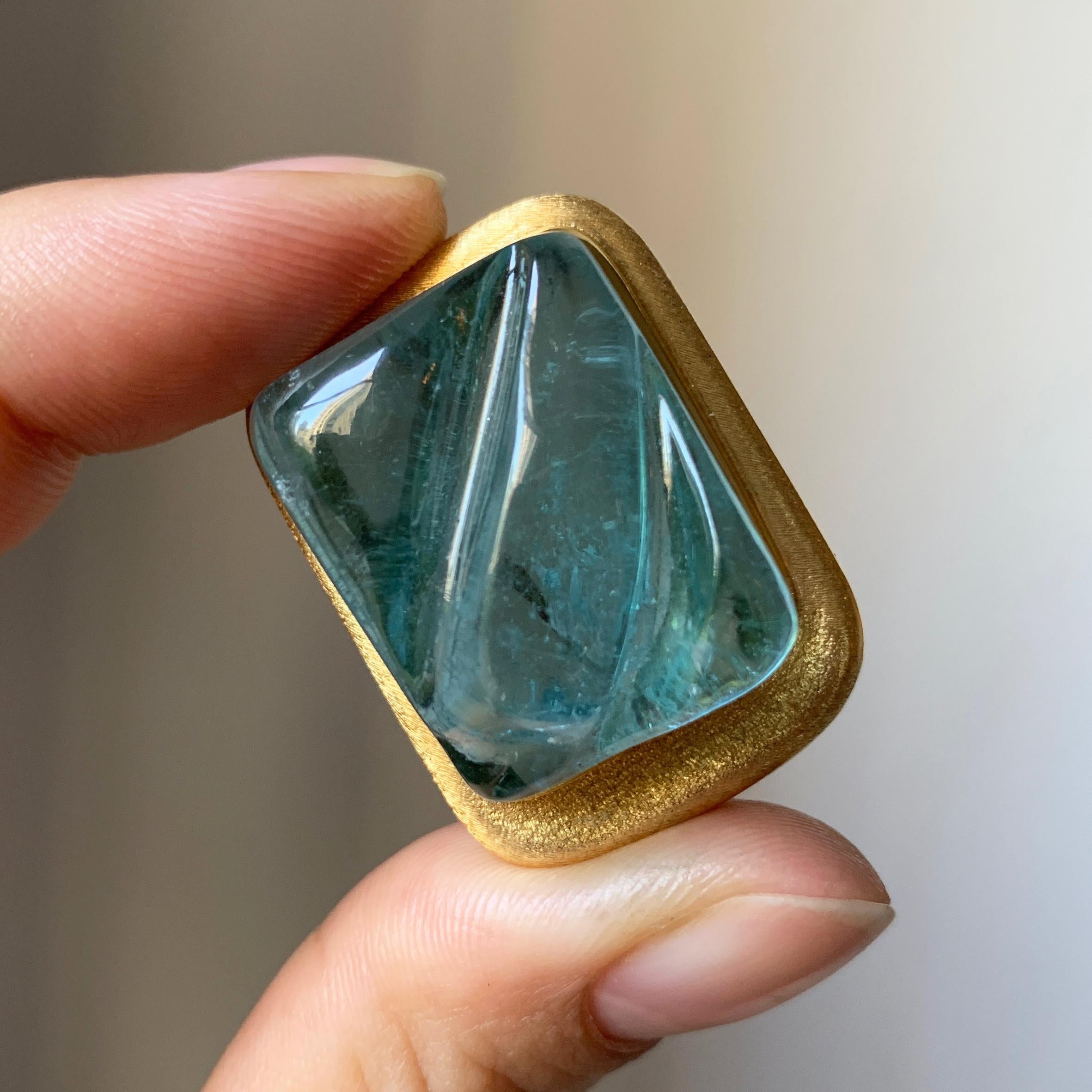1970s Roberto and Haroldo Burle Marx Forma Livre Aquamarine and Gold Brooch In Excellent Condition In New York, NY