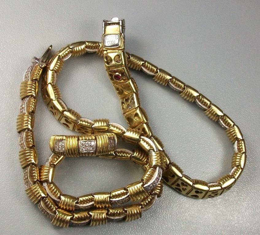 1970s Roberto Coin 4.50 Carat Diamonds and Yellow Gold Necklace and Ring For Sale 5
