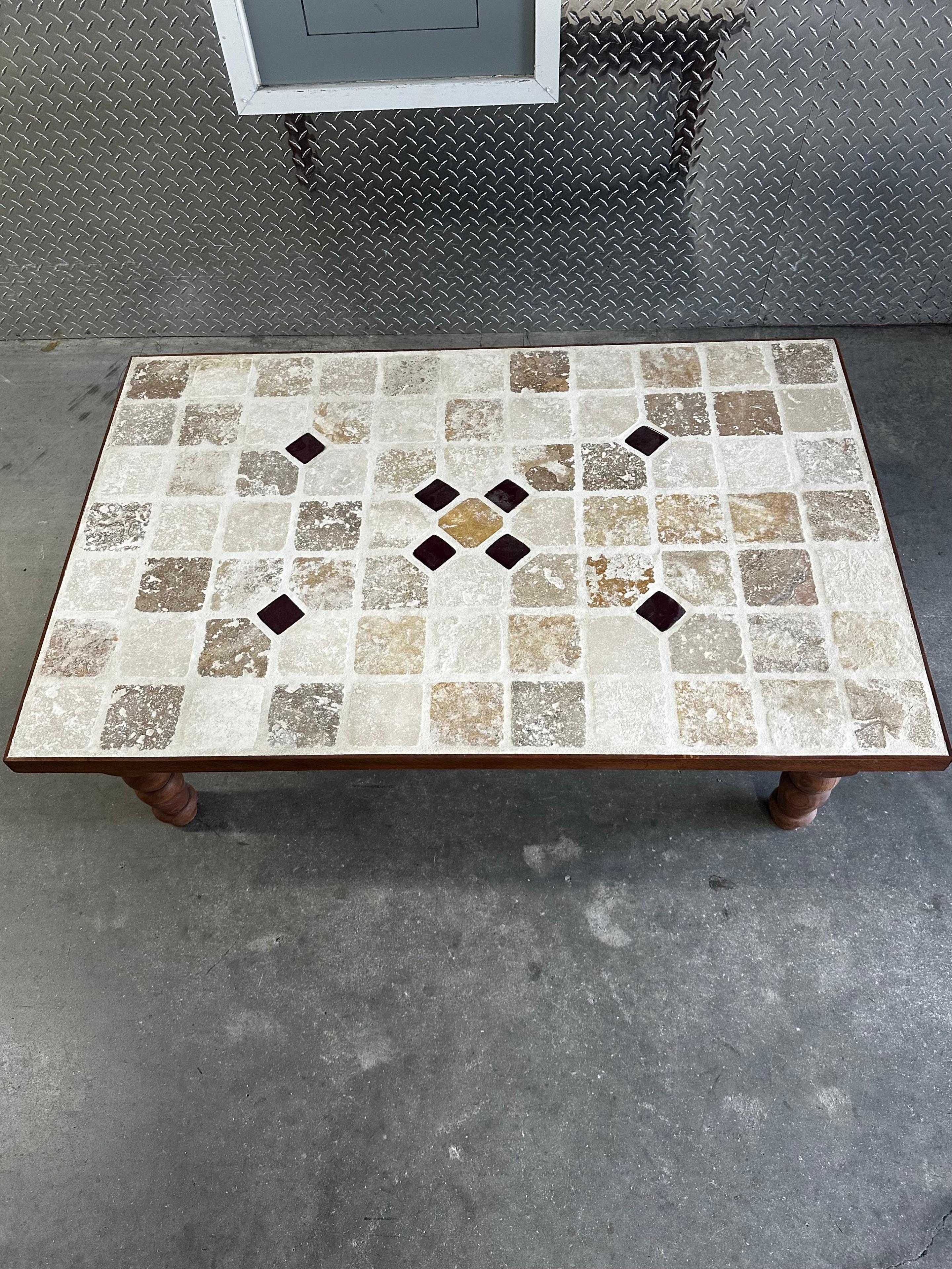 1970s Roger Capron Style Wood Ceramic Stone Tiles Coffee Table In condizioni buone in vendita a Fort Lauderdale, FL