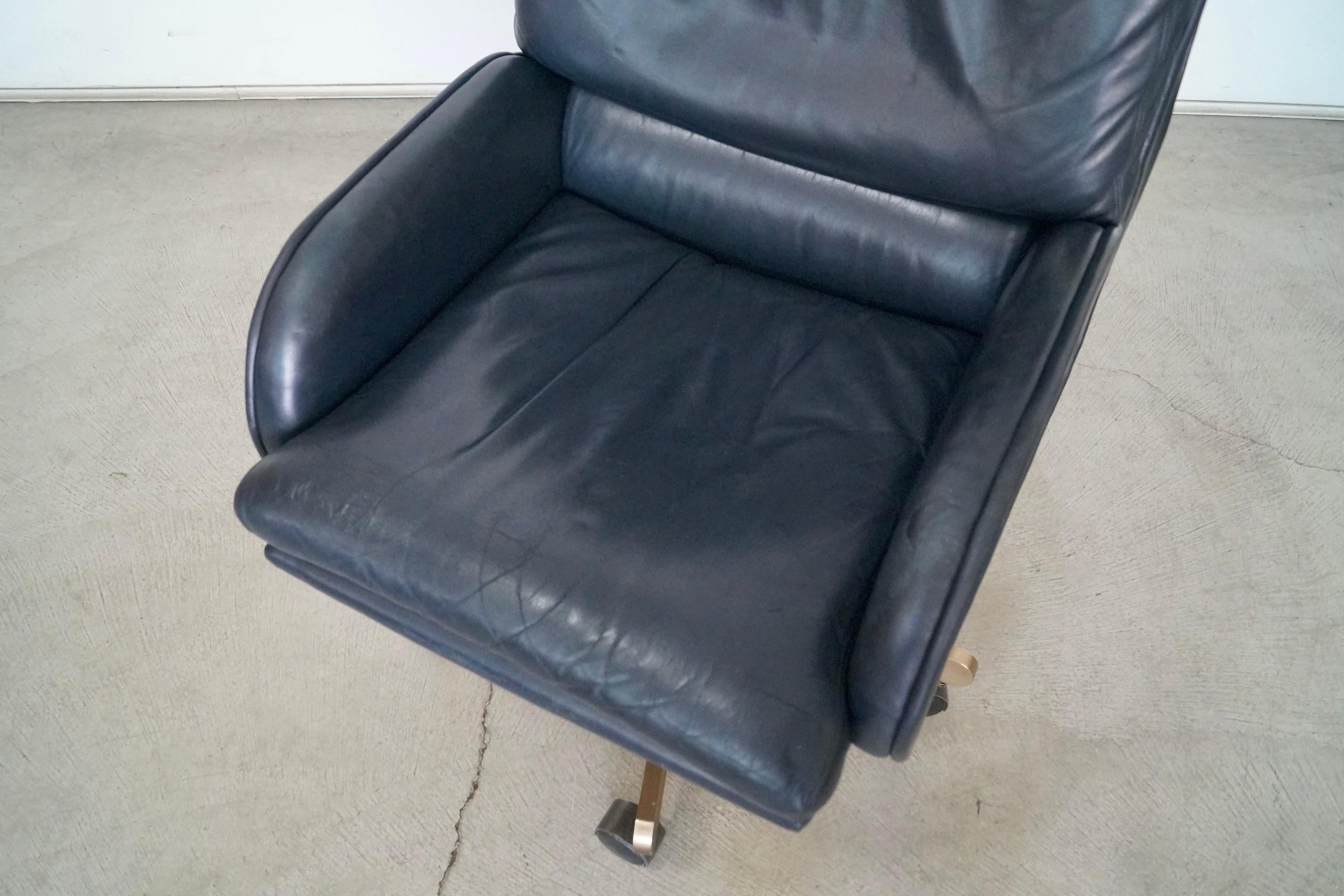 1970's Roger Sprunger for Dunbar Office Executive Leather Desk Chair 8