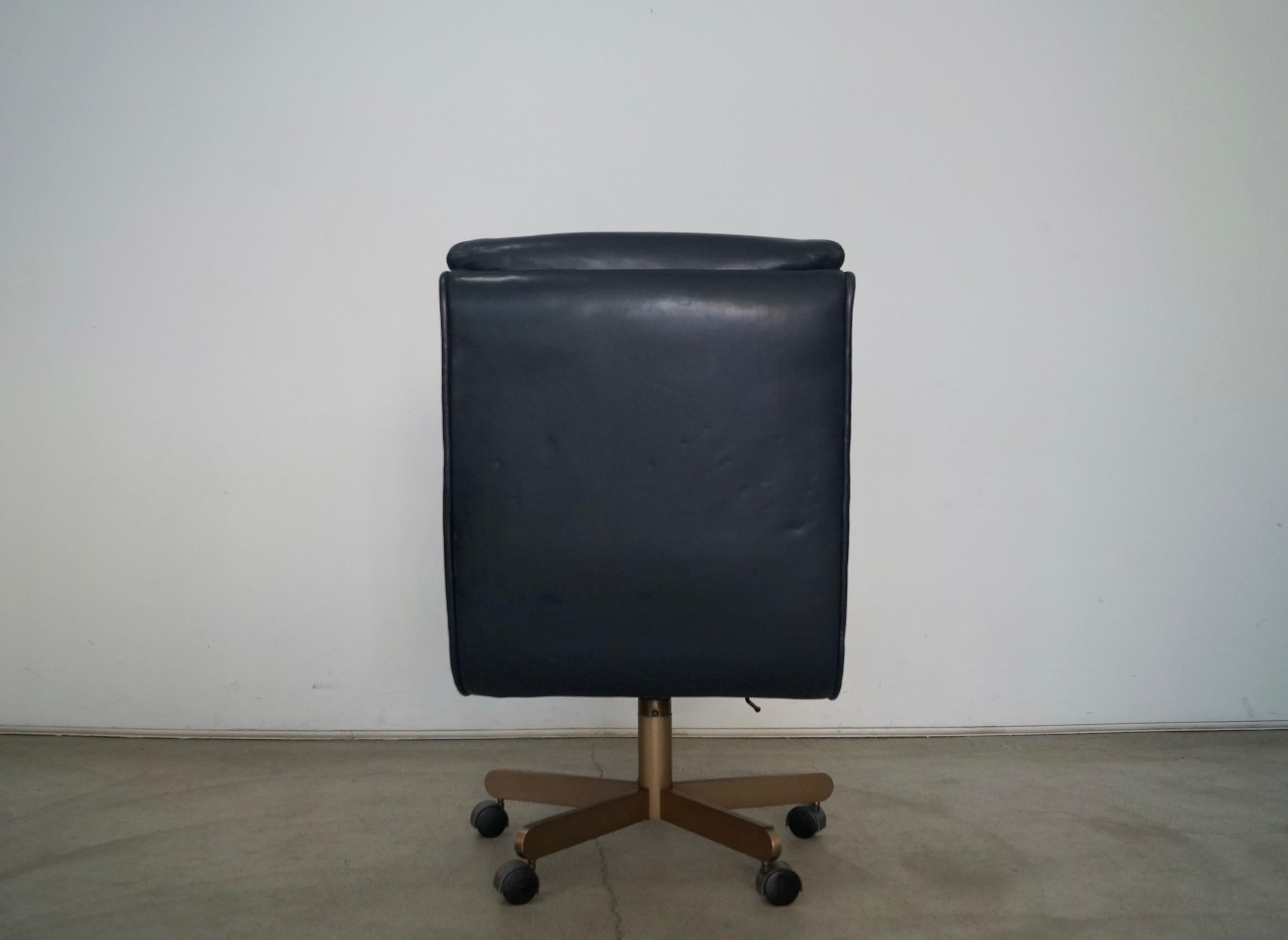 1970's Roger Sprunger for Dunbar Office Executive Leather Desk Chair 1