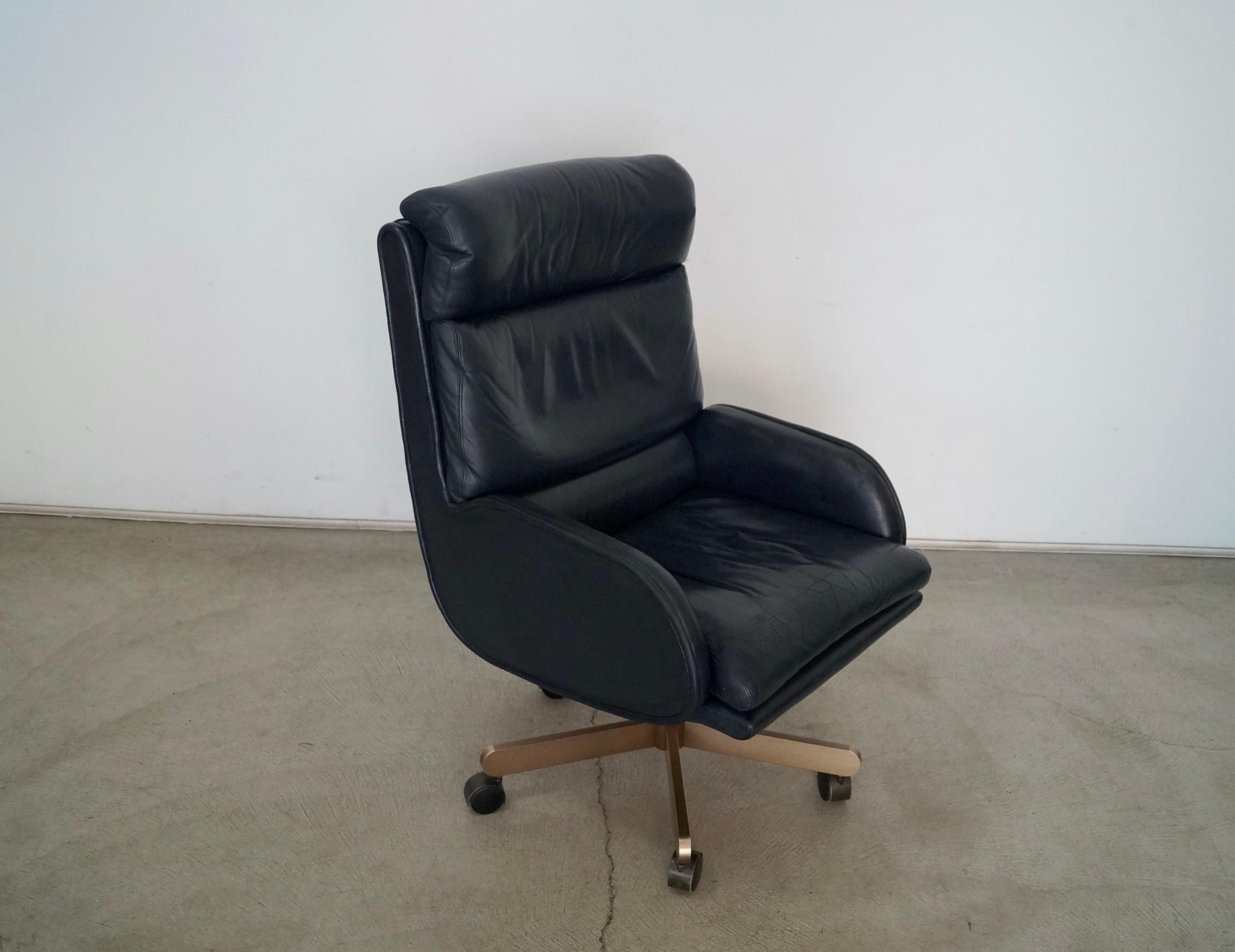 1970's Roger Sprunger for Dunbar Office Executive Leather Desk Chair 2