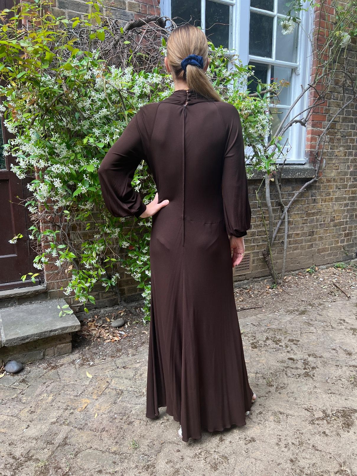 1970s Roland Klein Brown Silk Jersey Maxi Dress en vente 1